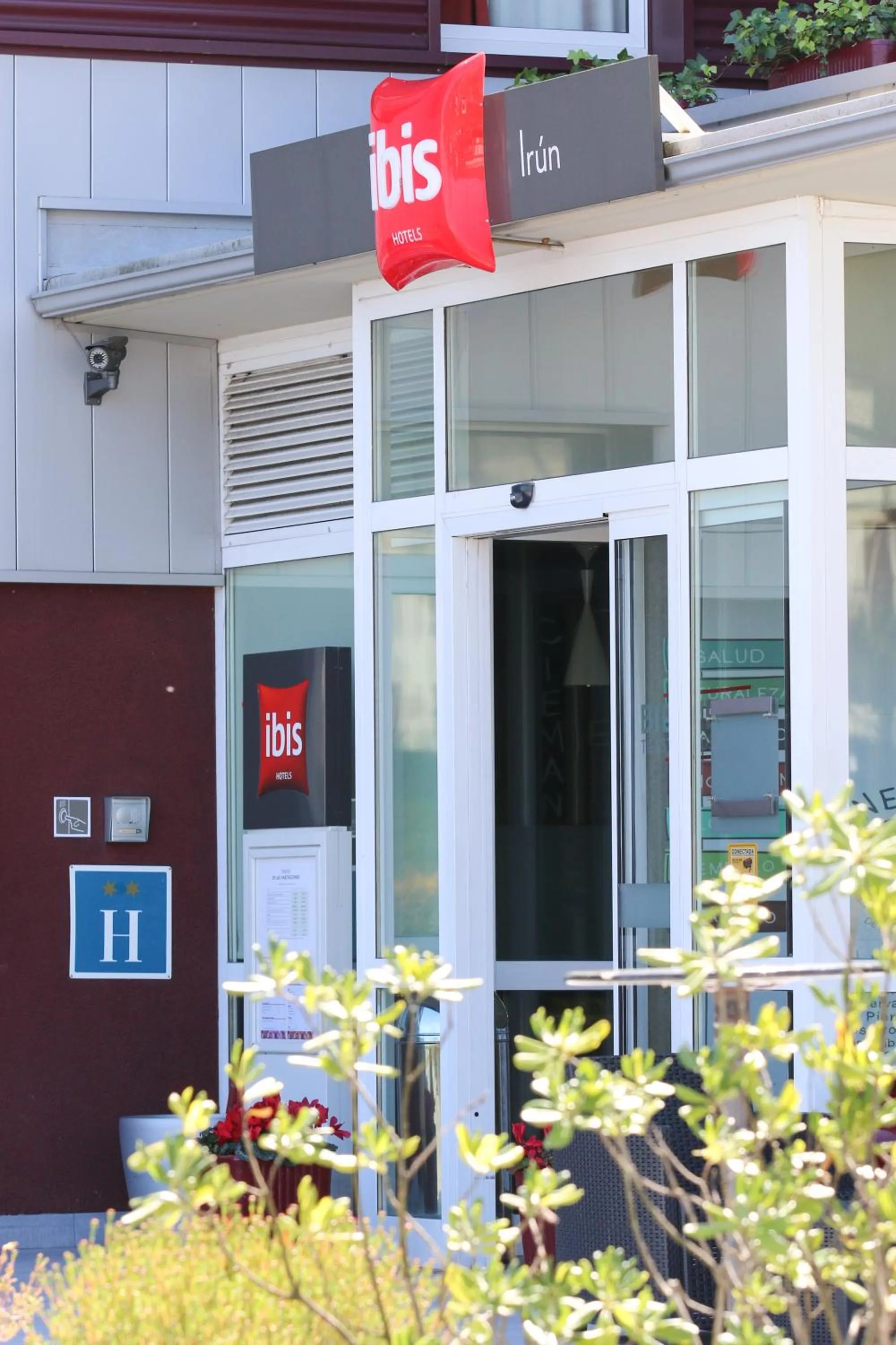 Property building in Ibis Irun