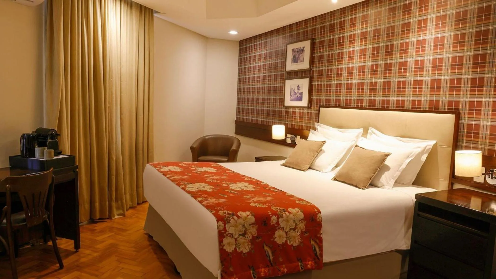 Bedroom, Bed in Hotel Vila Inglesa