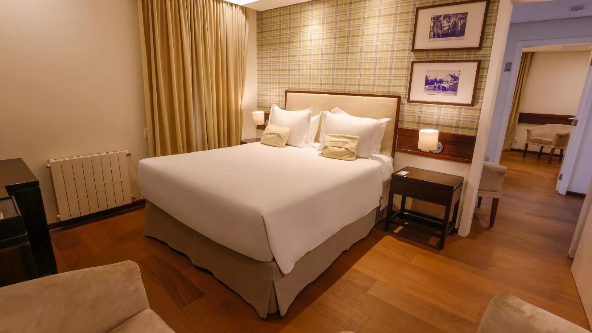 Bedroom, Bed in Hotel Vila Inglesa