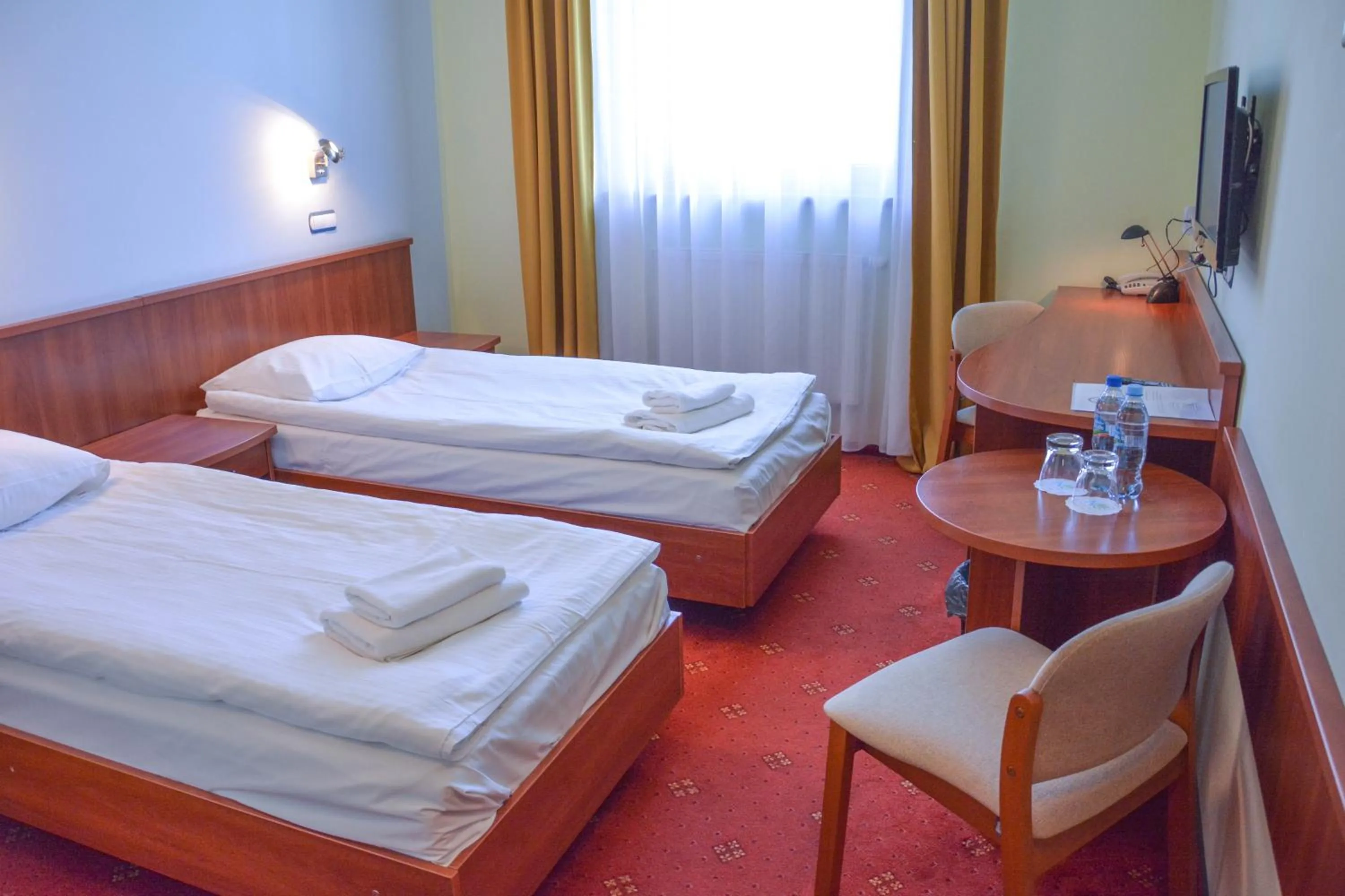 Photo of the whole room, Bed in Hotel Neo