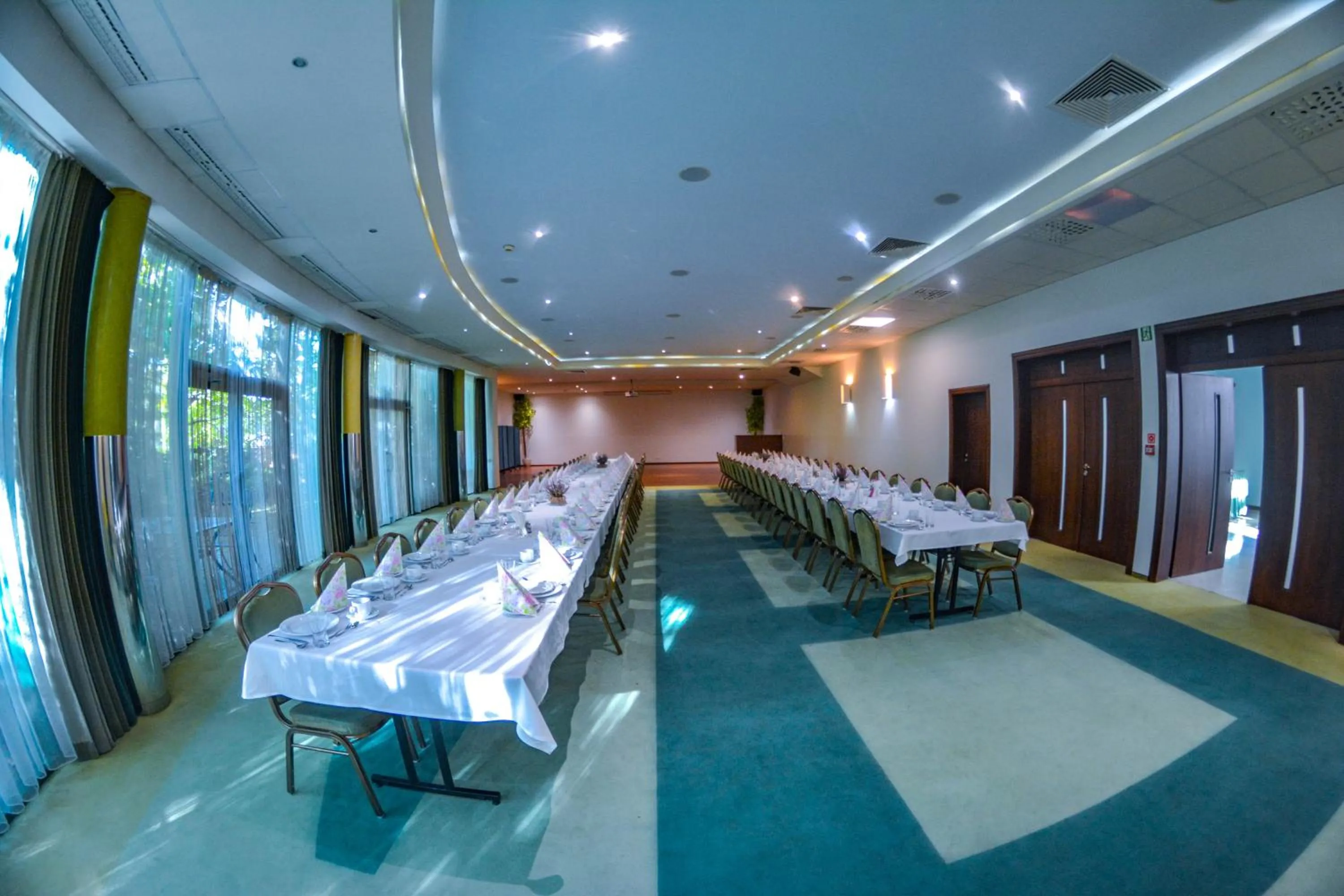 Banquet/Function facilities in Hotel Neo