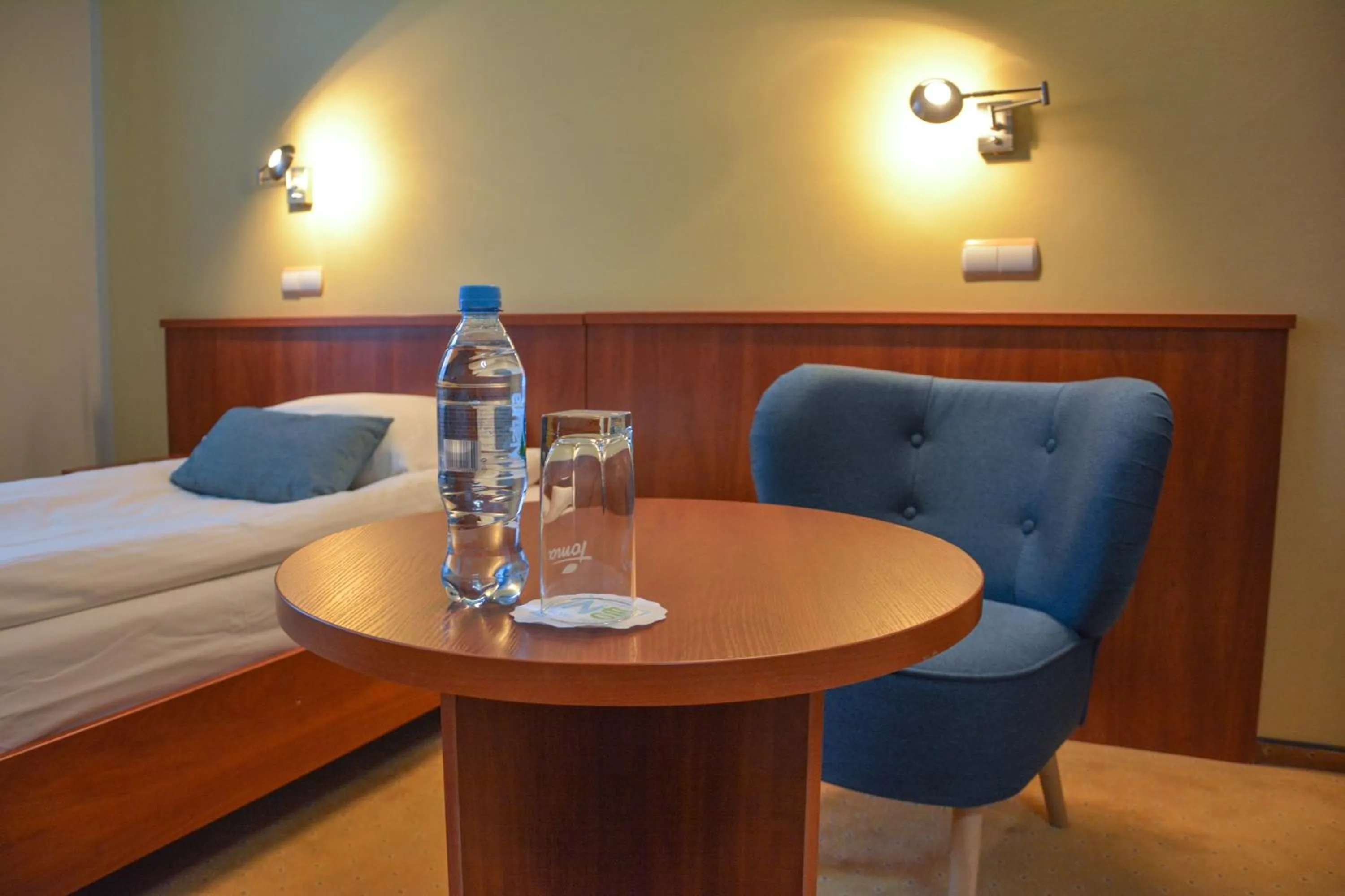 Photo of the whole room, Bed in Hotel Neo