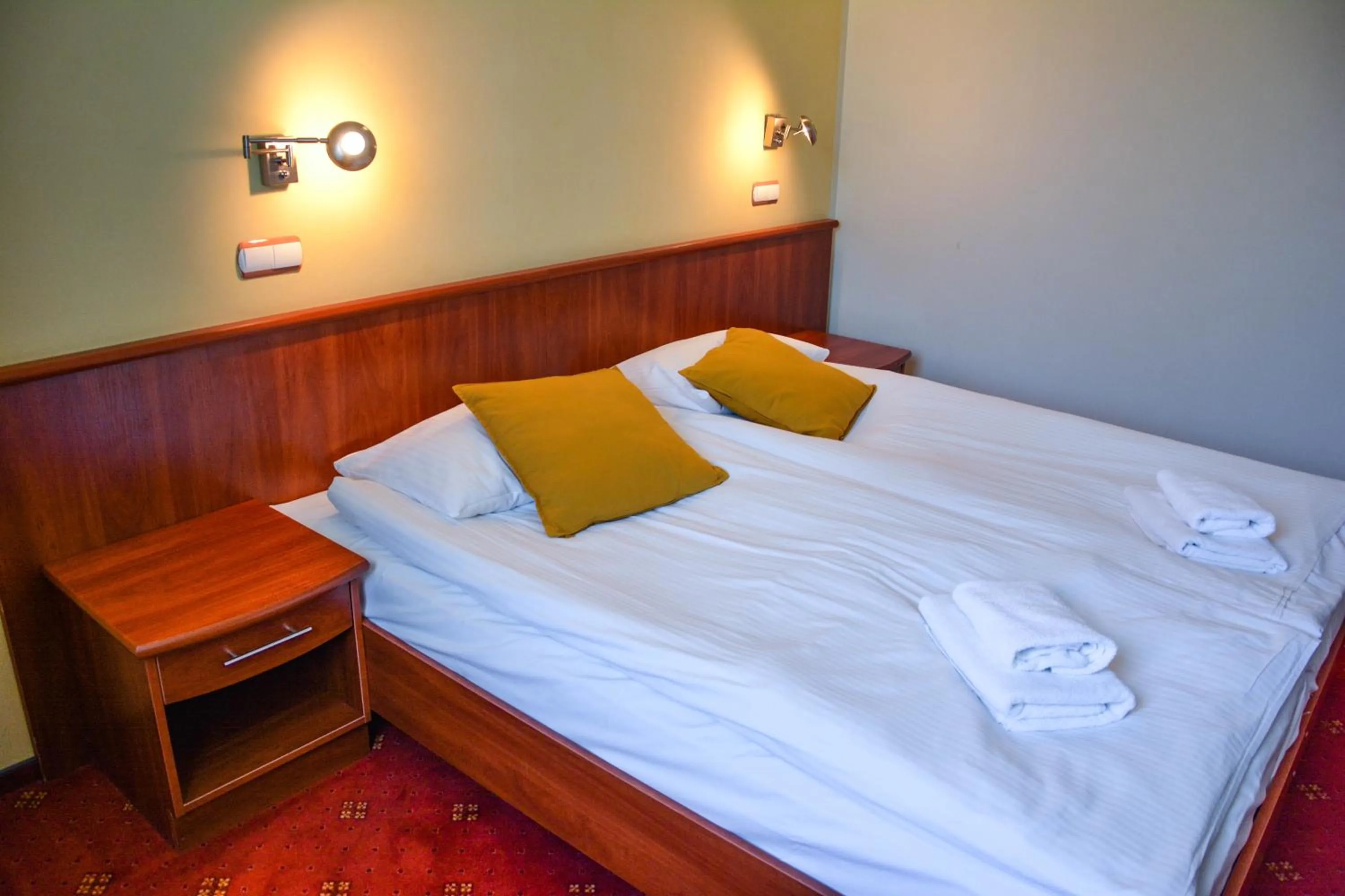 Photo of the whole room, Bed in Hotel Neo