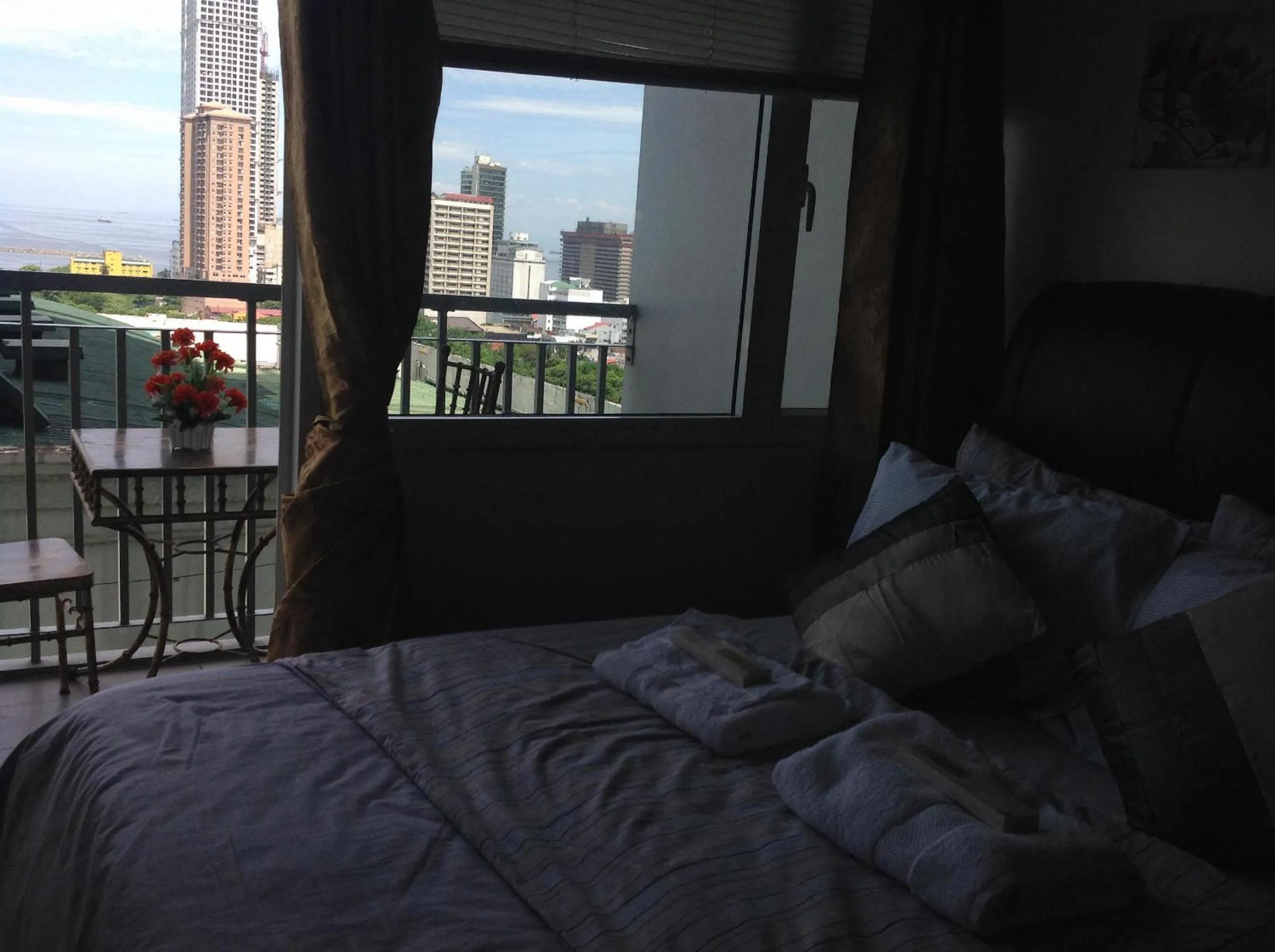 AED Manila Bay view at Green Residences