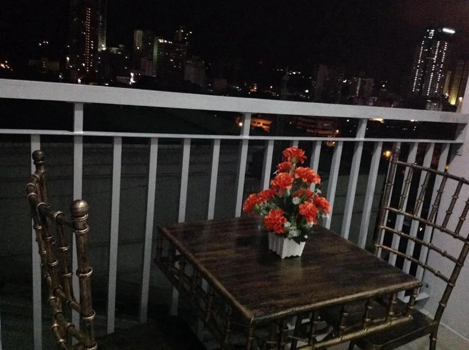 AED Manila Bay view at Green Residences