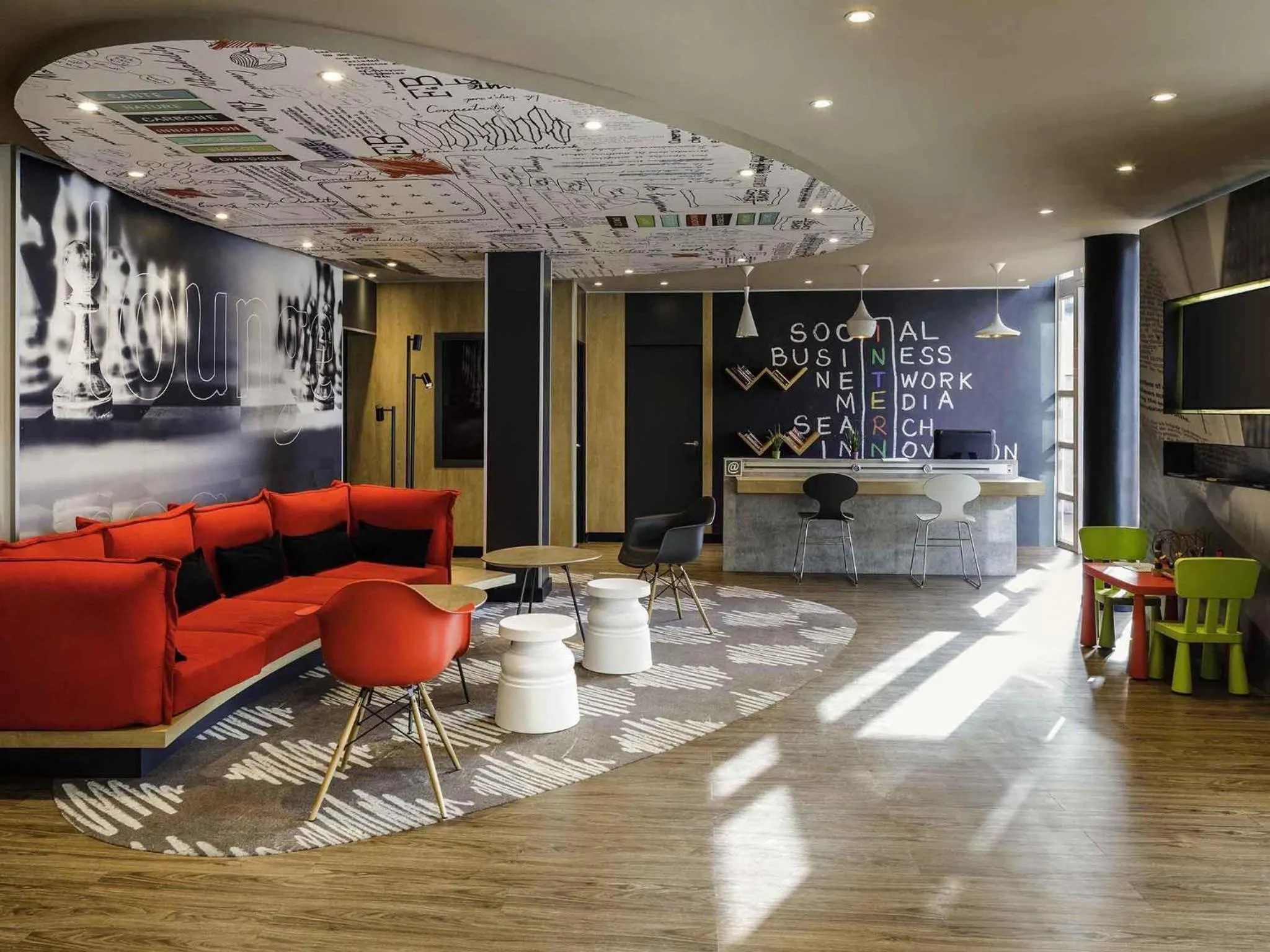 Lounge or bar in Ibis Granada