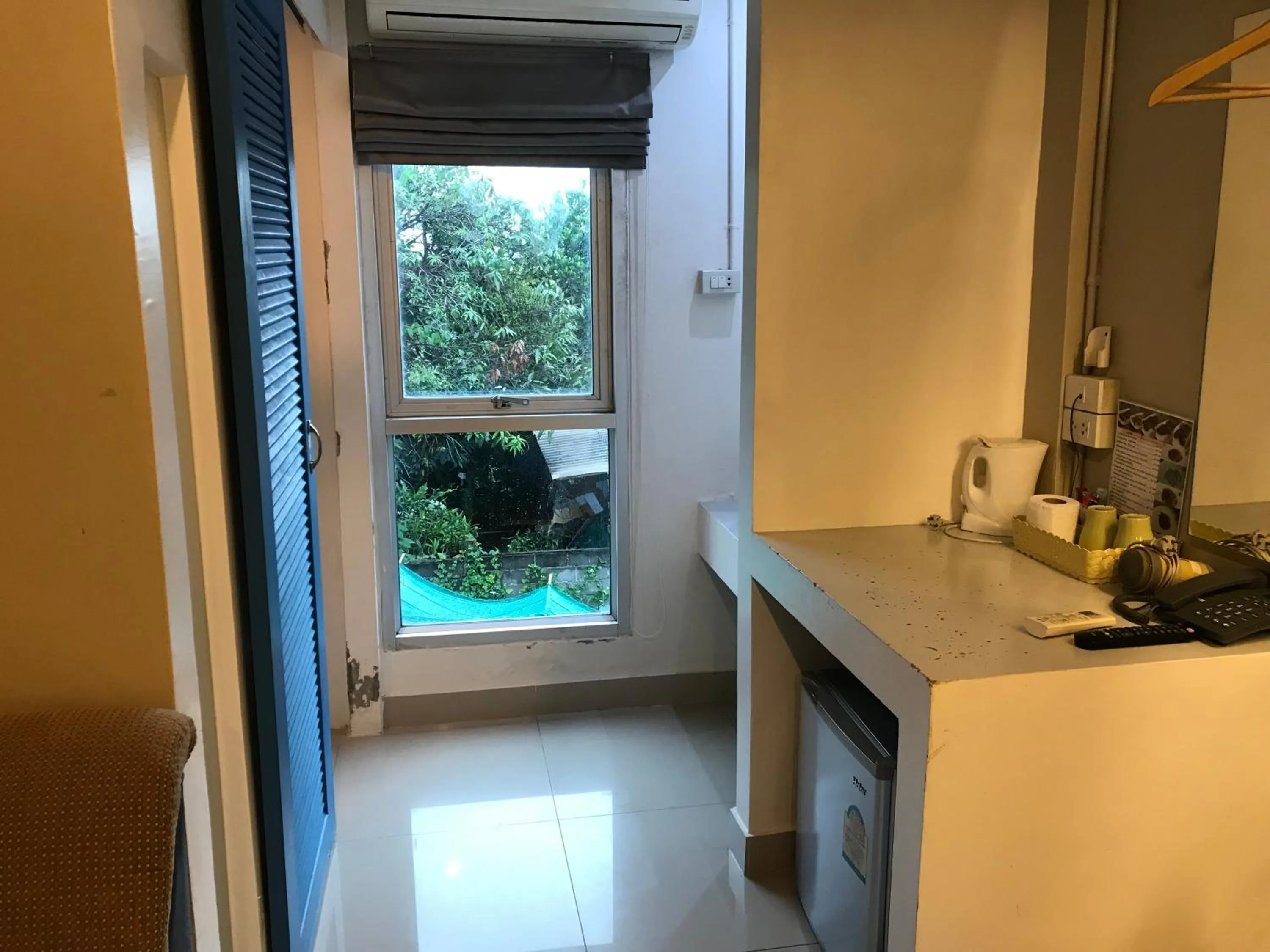 Coffee/tea facilities in L42 Hostel Suvarnabhumi Airport