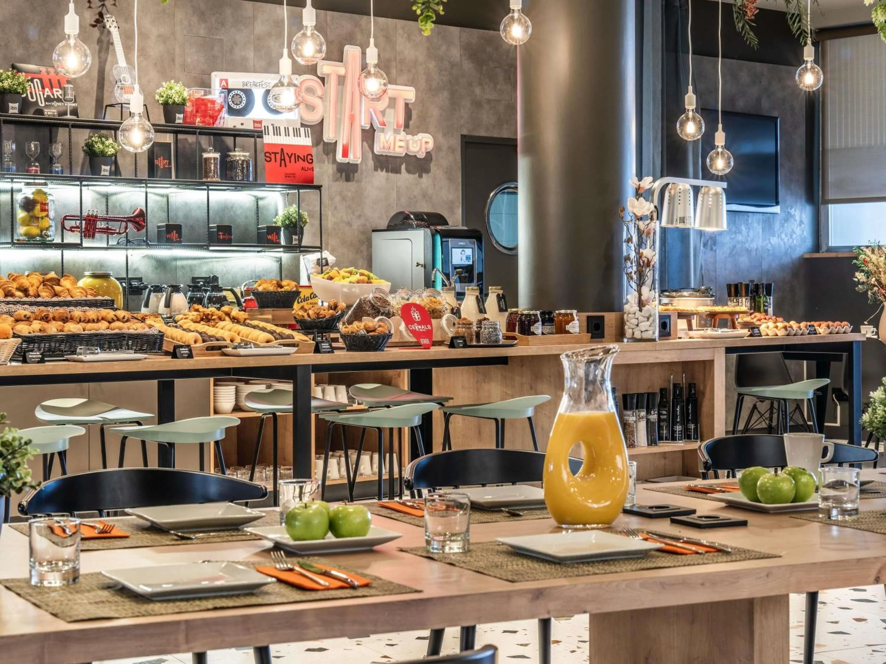 Breakfast in Ibis Madrid Aeropuerto Barajas