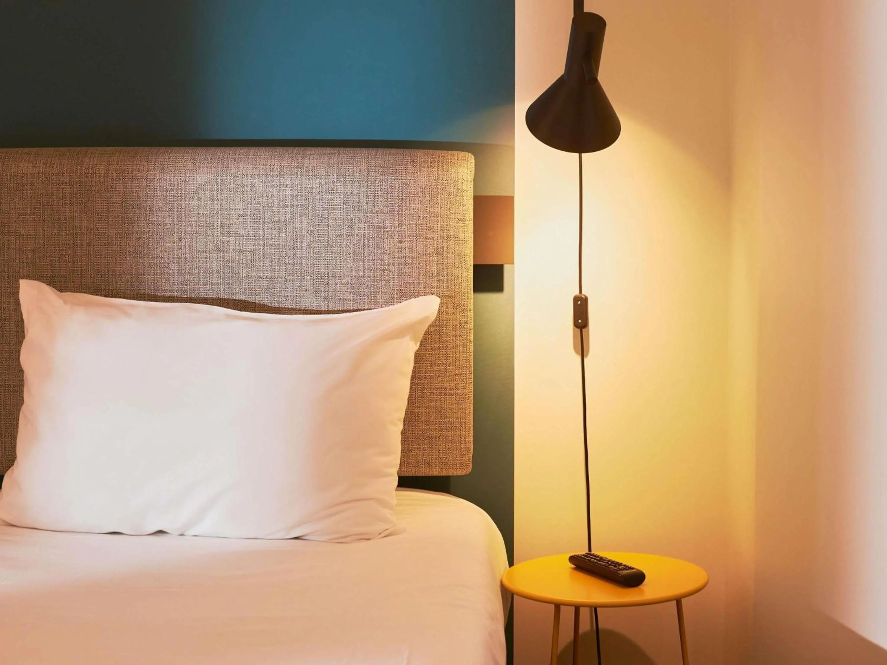 Bedroom, Bed in Ibis Madrid Aeropuerto Barajas