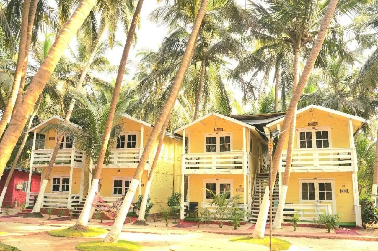 Garden in Samant Beach Resort