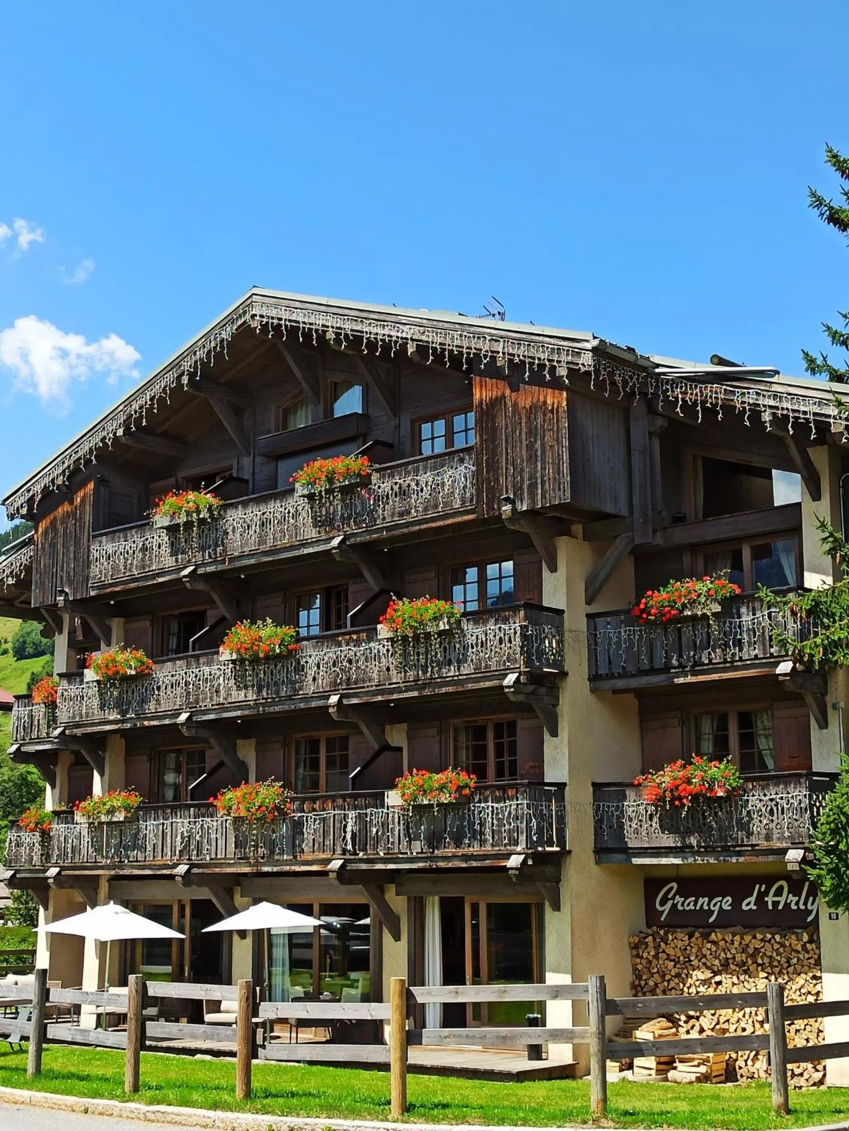 Property building in Hôtel La Grange d'Arly