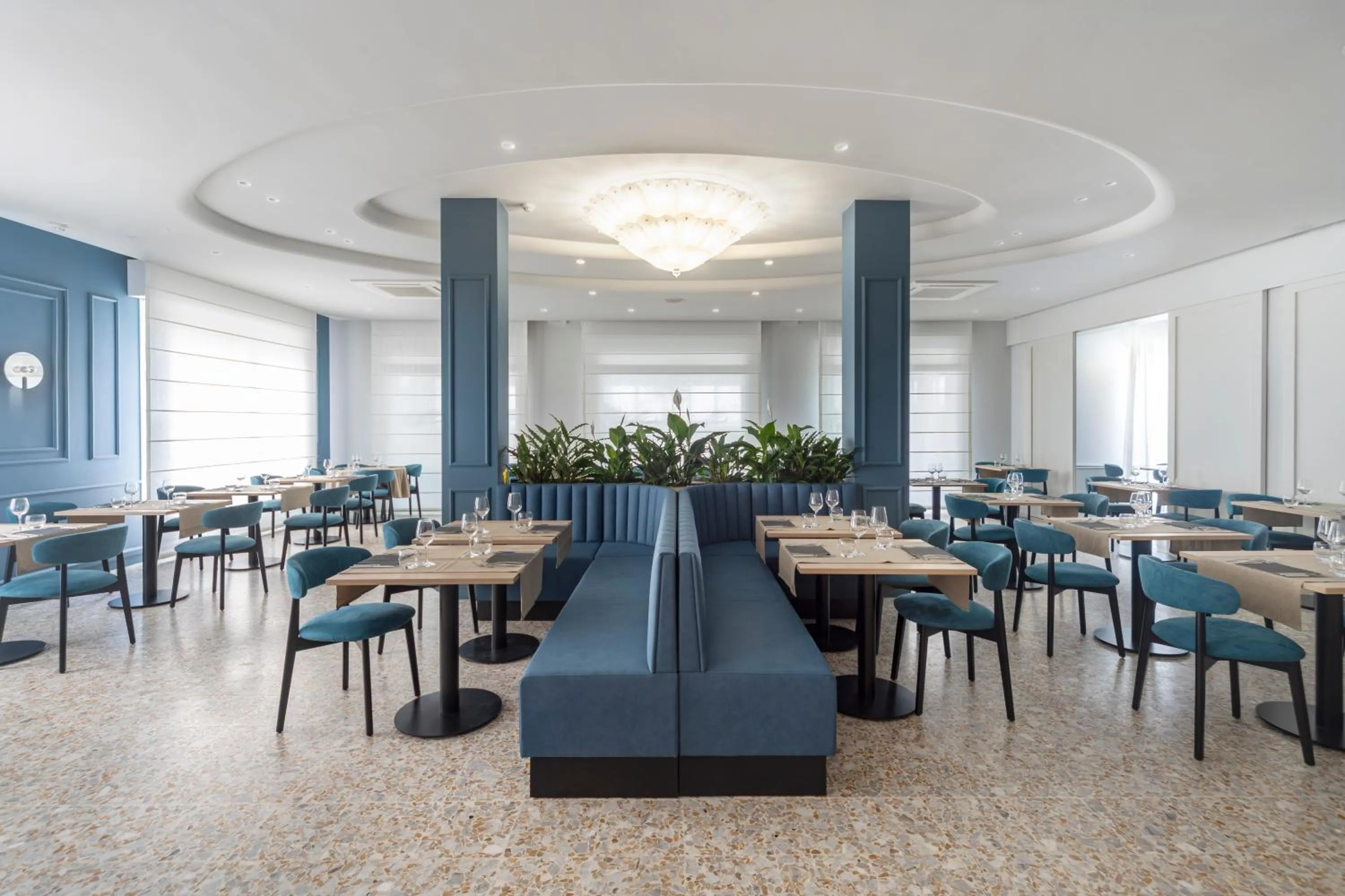 Restaurant/places to eat in Hotel Gemma