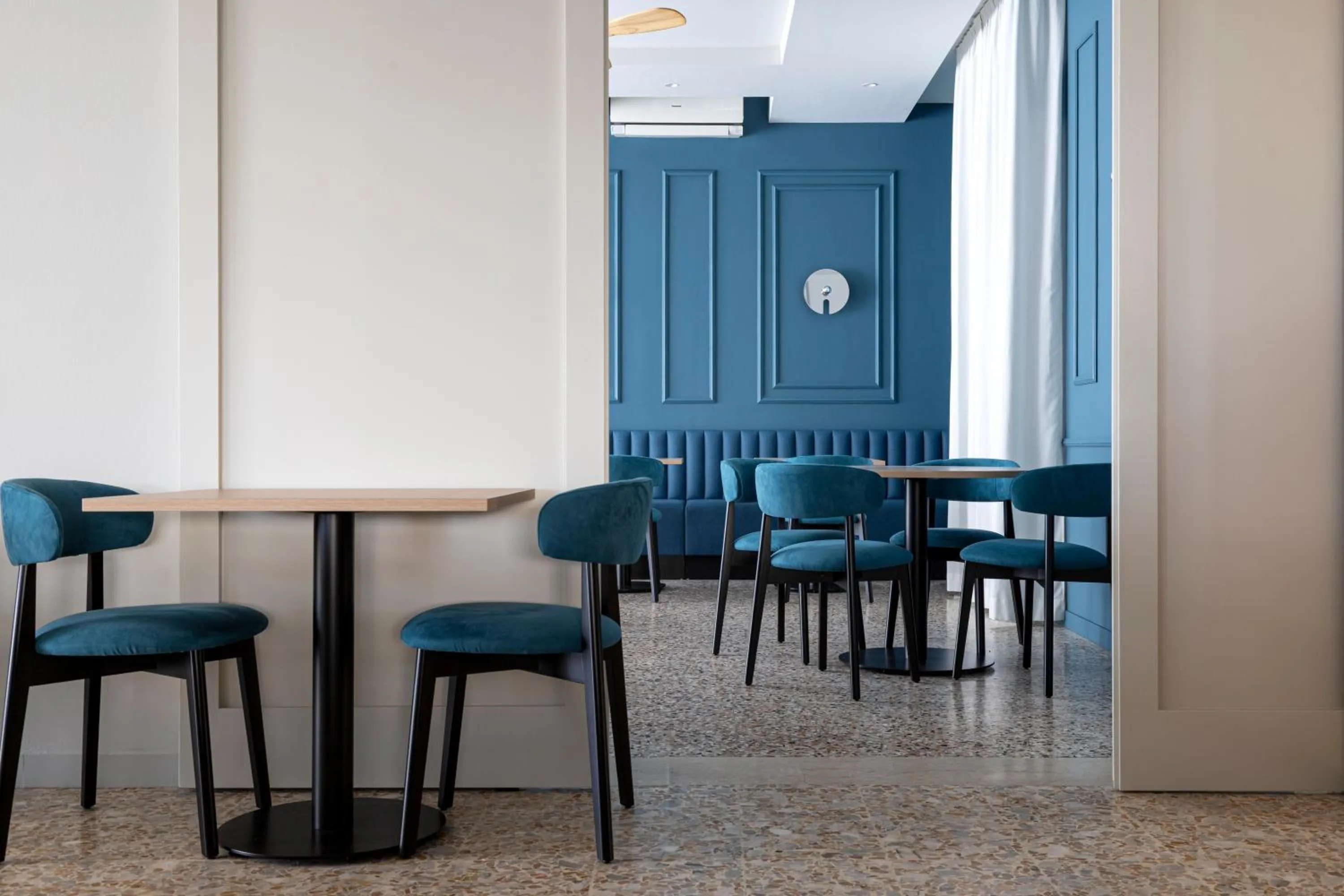 Restaurant/places to eat in Hotel Gemma