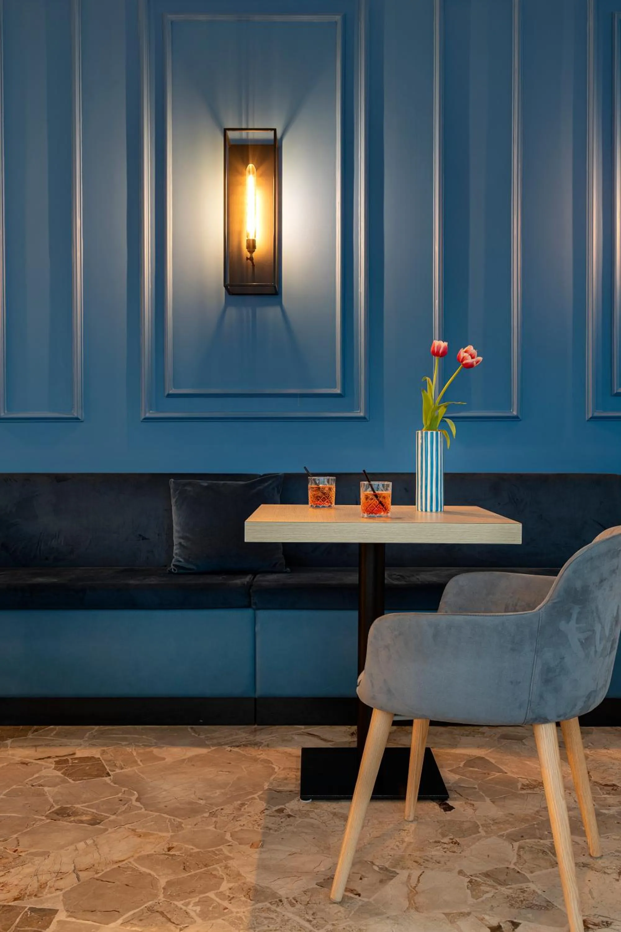 Restaurant/places to eat in Hotel Gemma