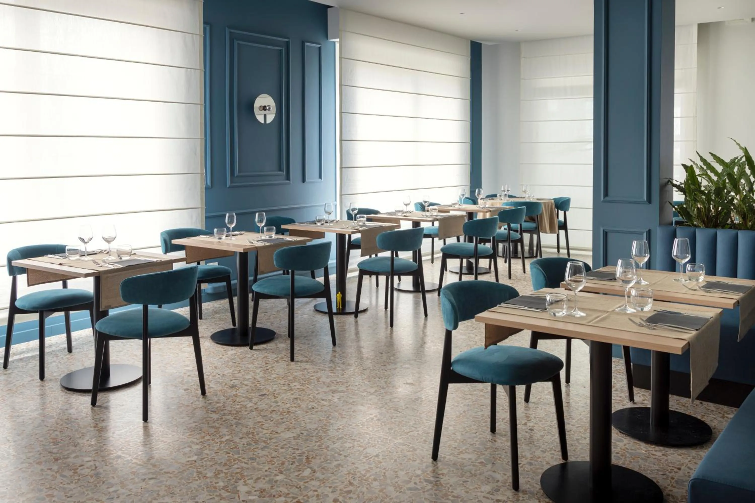 Restaurant/places to eat in Hotel Gemma