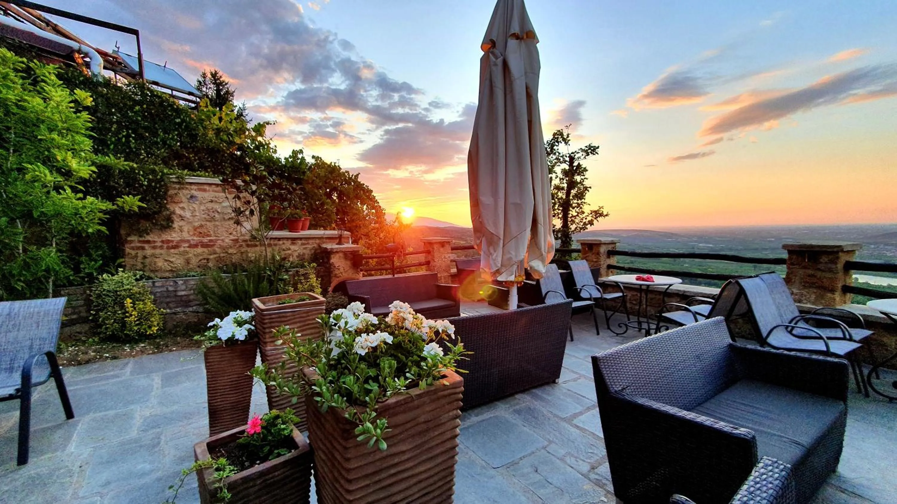 Patio in Varosi 4 Seasons