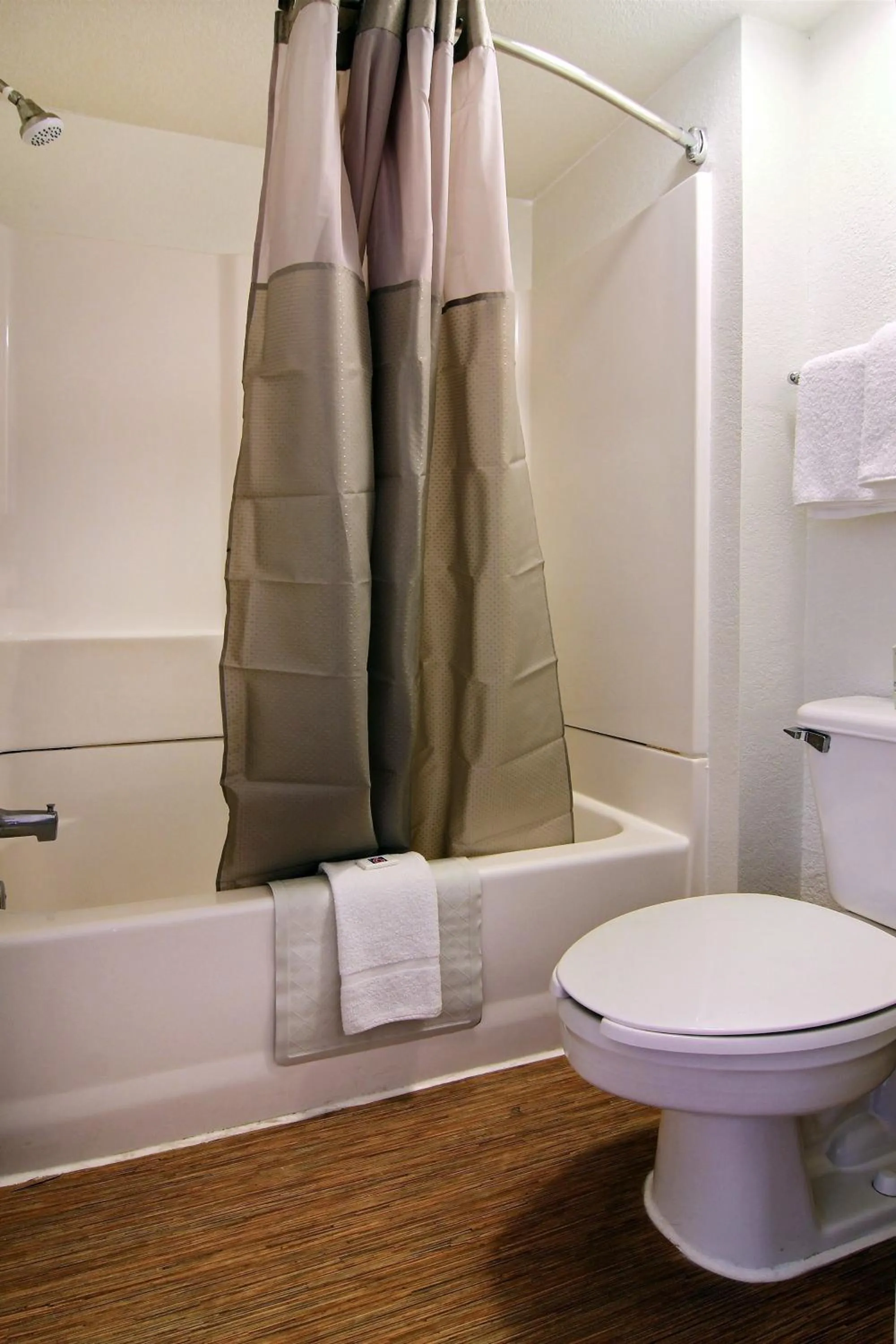 Bathroom in Motel 6-Amarillo, TX - Airport