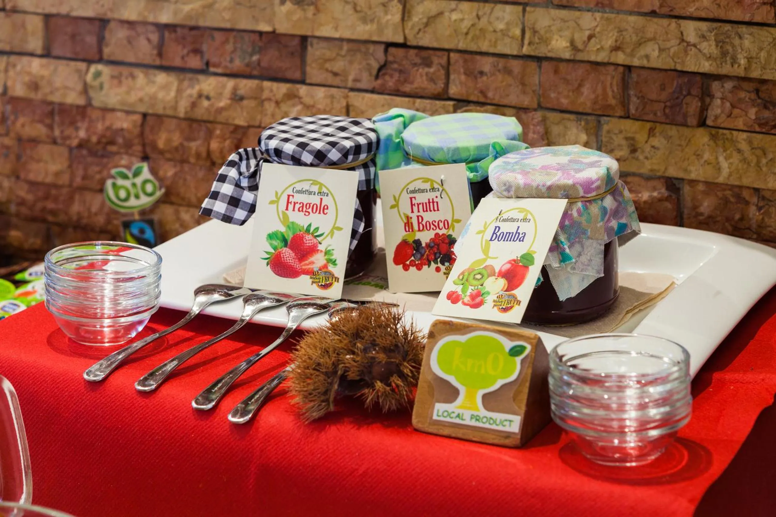 Buffet breakfast in Hotel Giardino