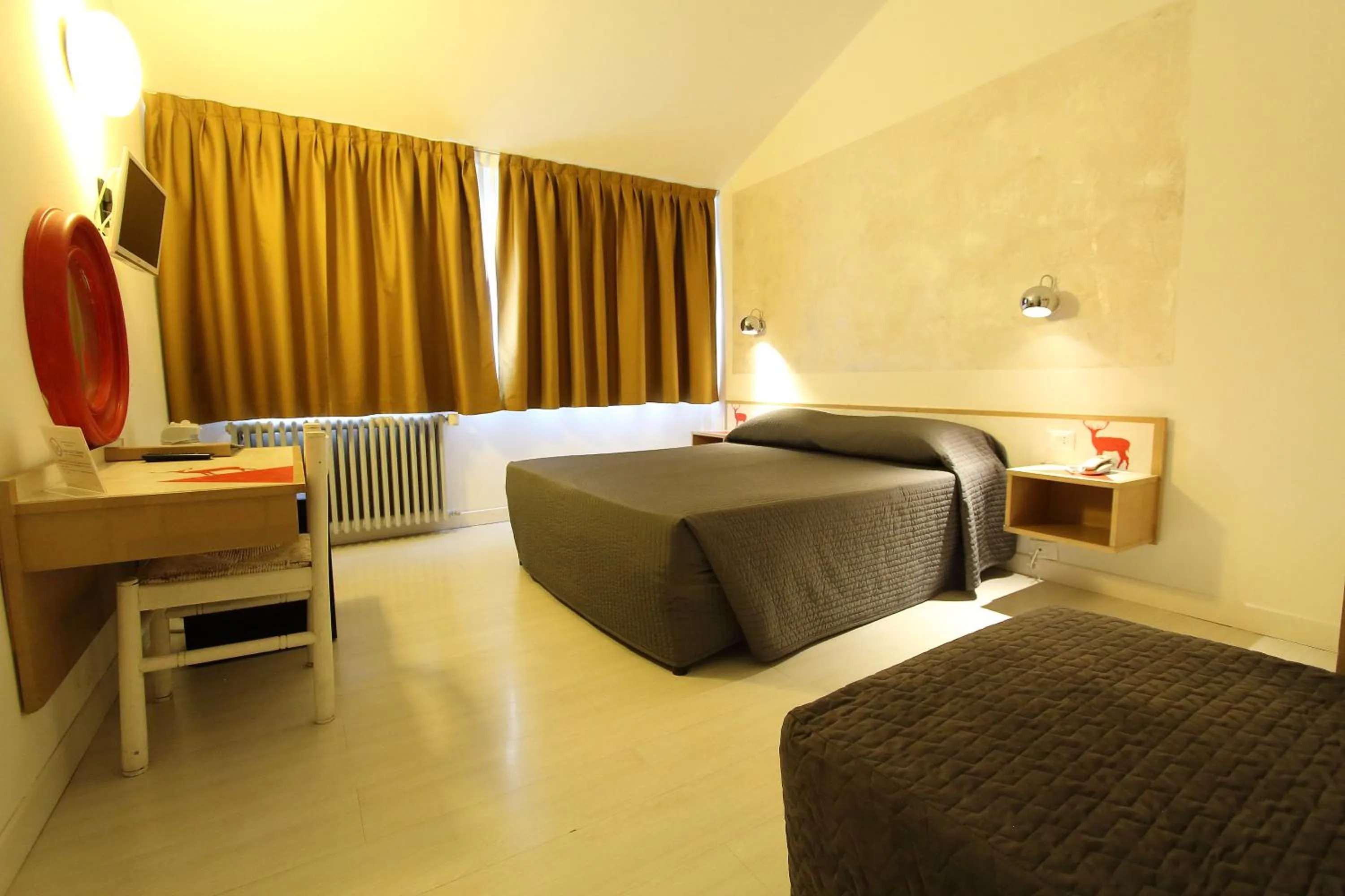 Bedroom, Bed in Hotel Giardino