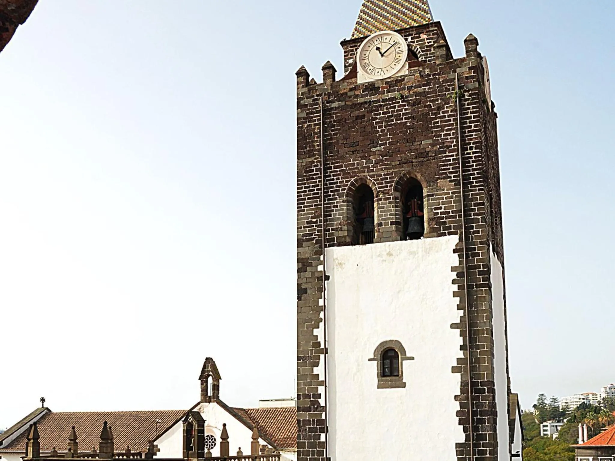 Nearby landmark in Pensao Astoria