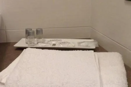 Bed in B&B London 2010