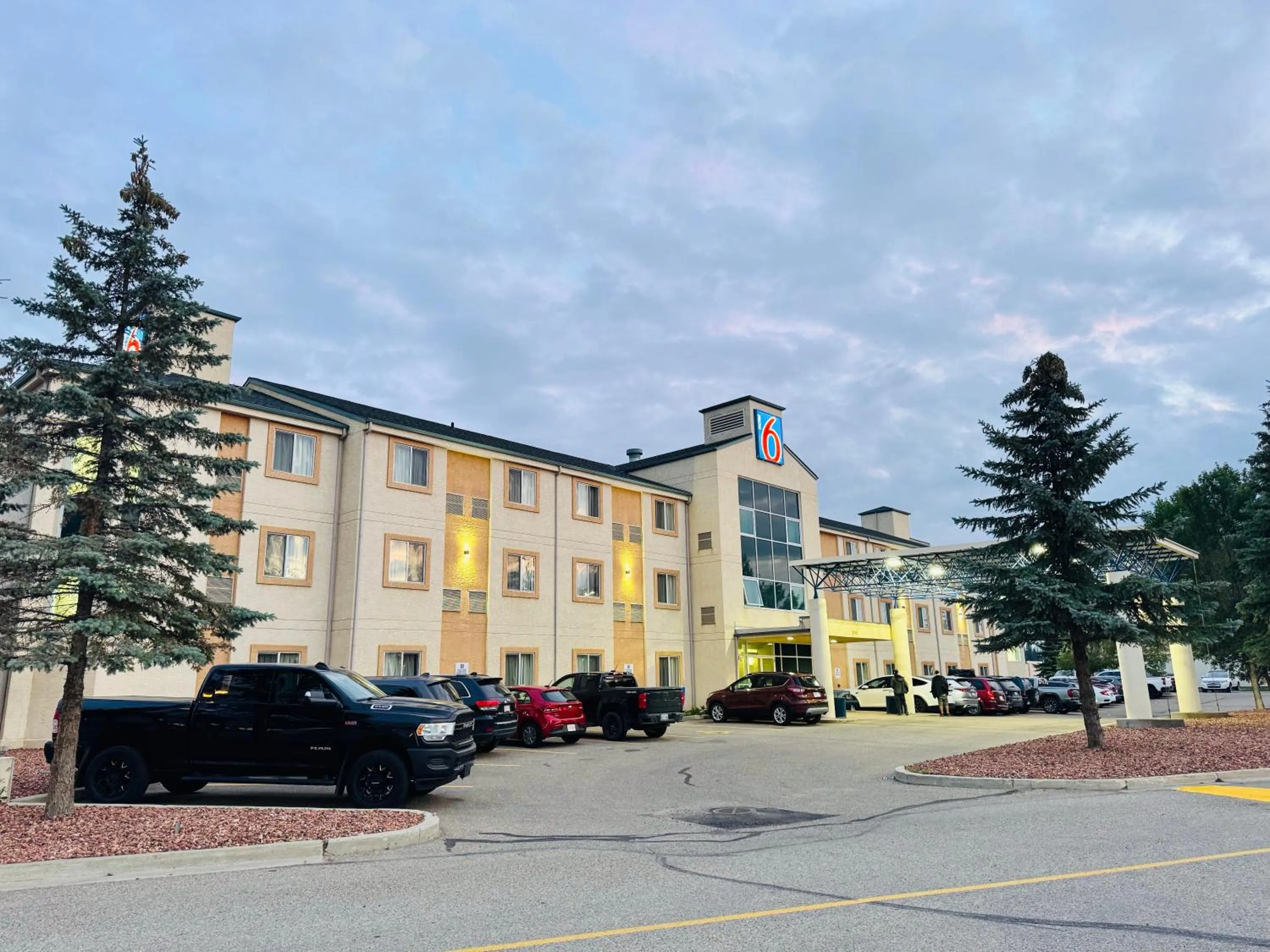 Property building in Motel 6-Red Deer, AB