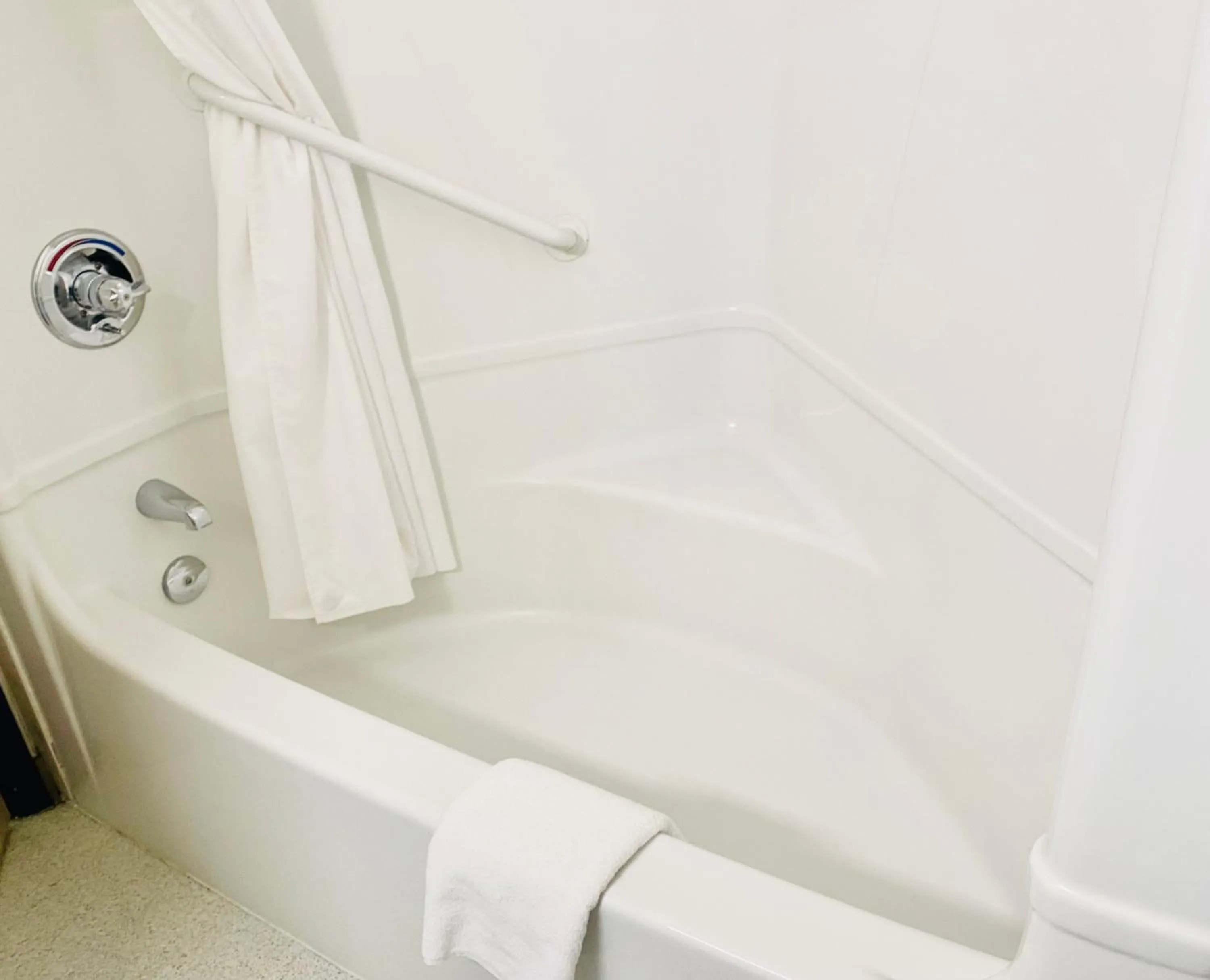 Shower in Motel 6-Red Deer, AB