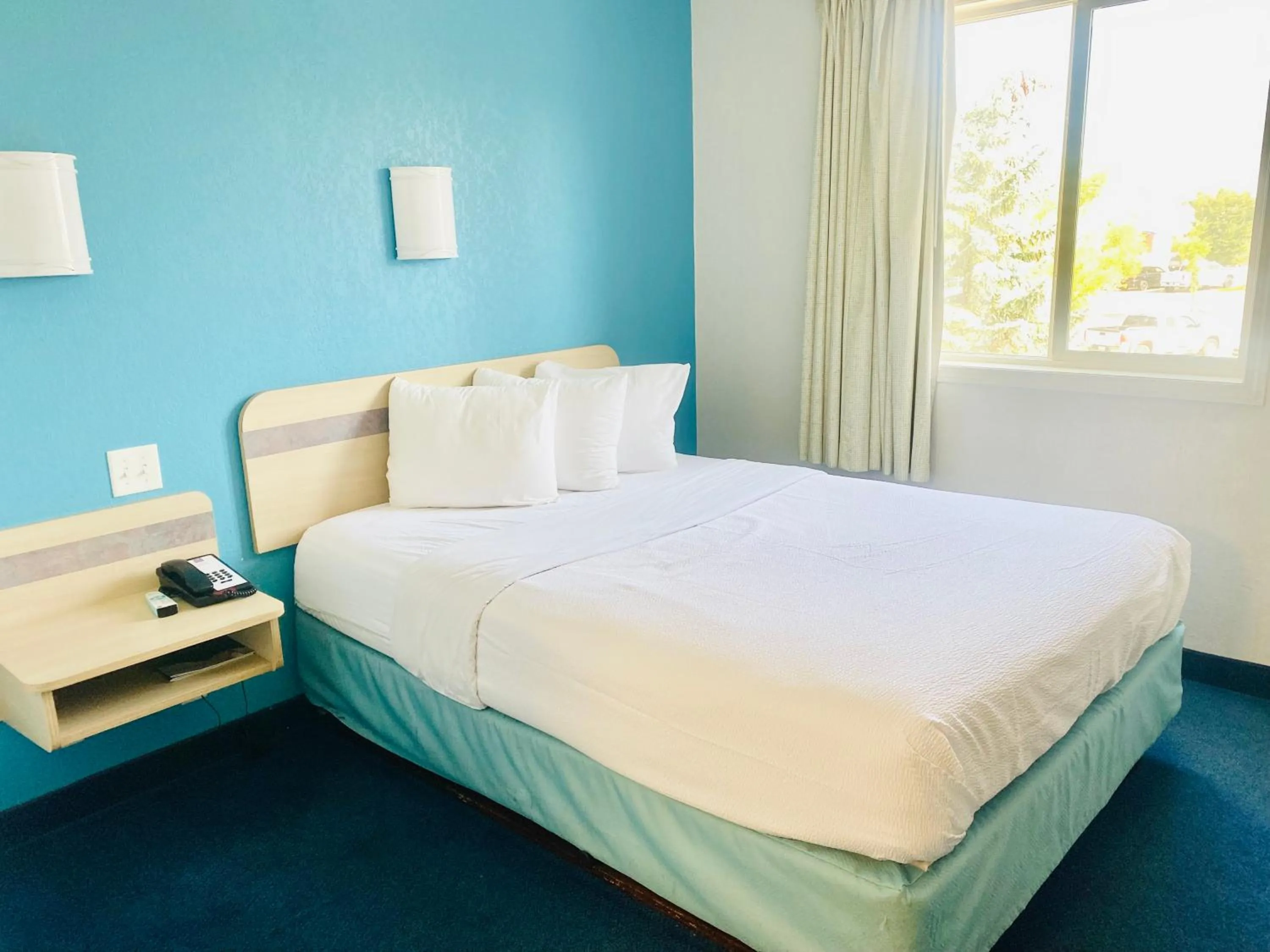 Bed in Motel 6-Red Deer, AB