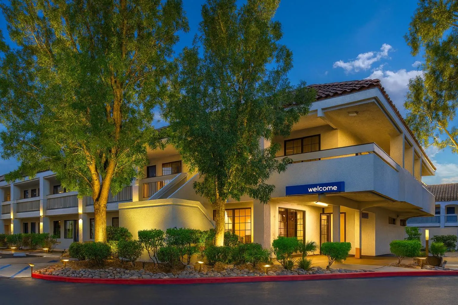 Property building in Motel 6-Thousand Oaks, CA