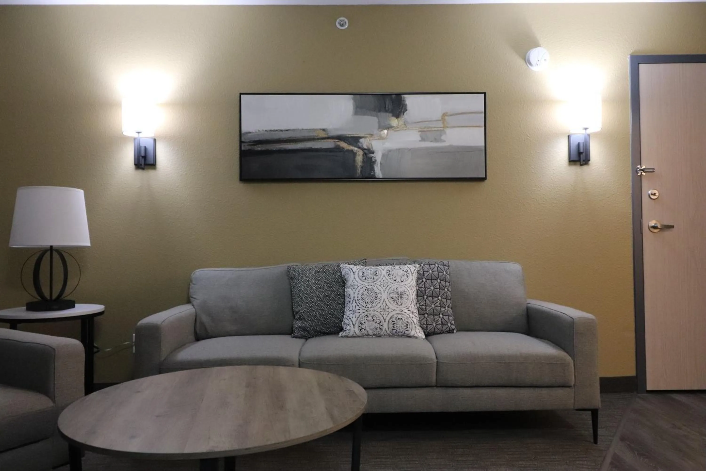 Days Inn by Wyndham Stony Plain