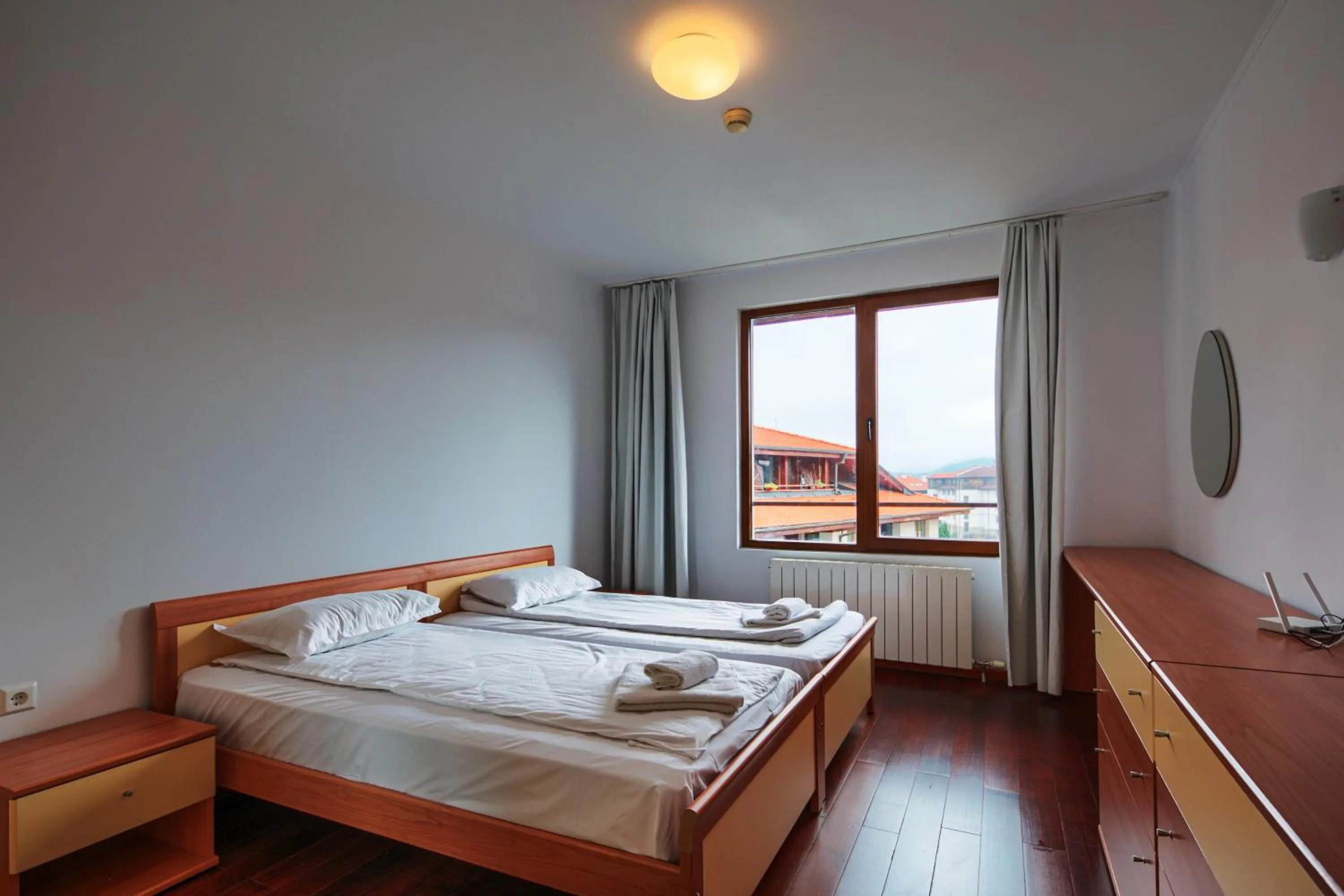 Bedroom, Bed in Bellevue Residence Apartments