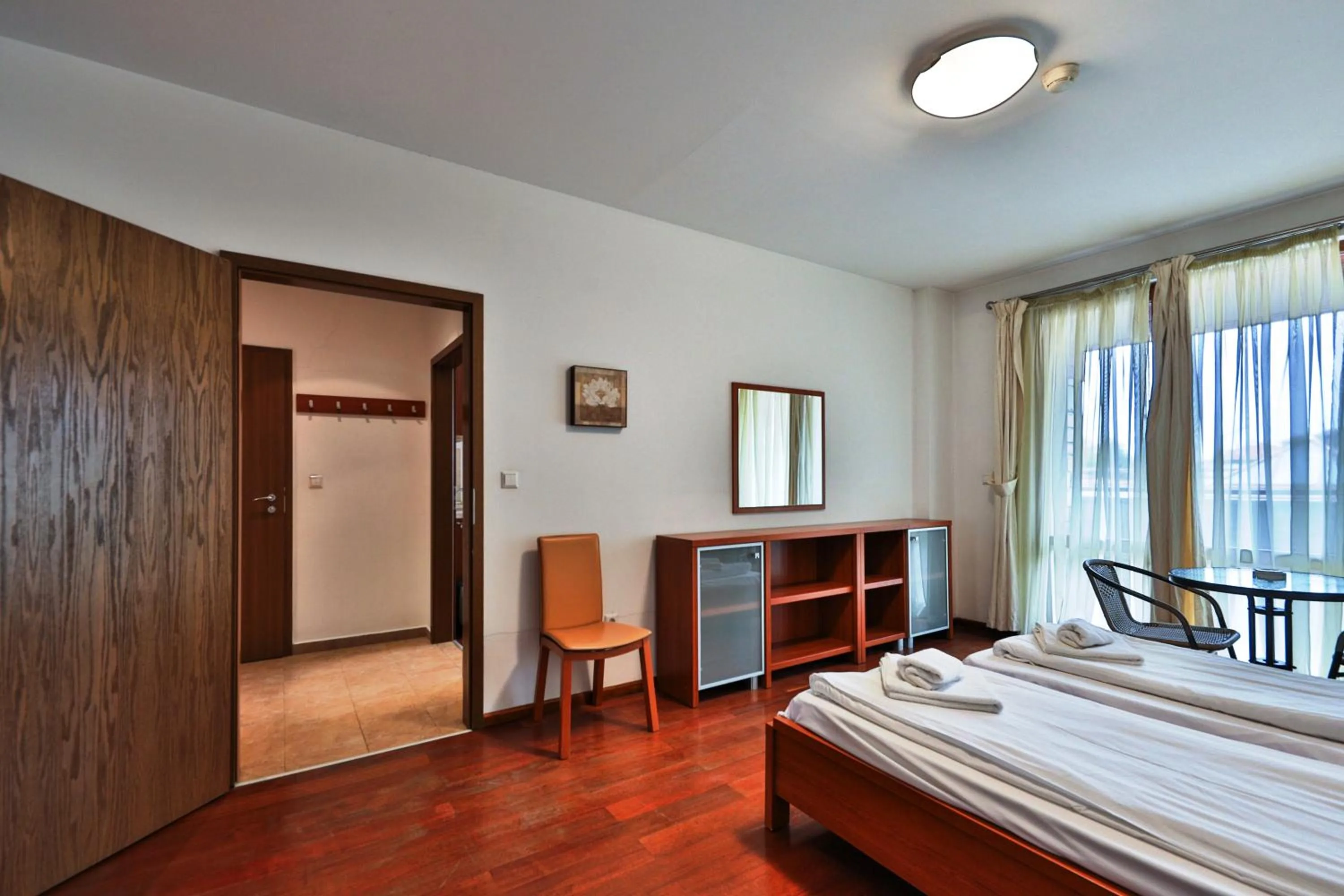 Bedroom, Bed in Bellevue Residence Apartments