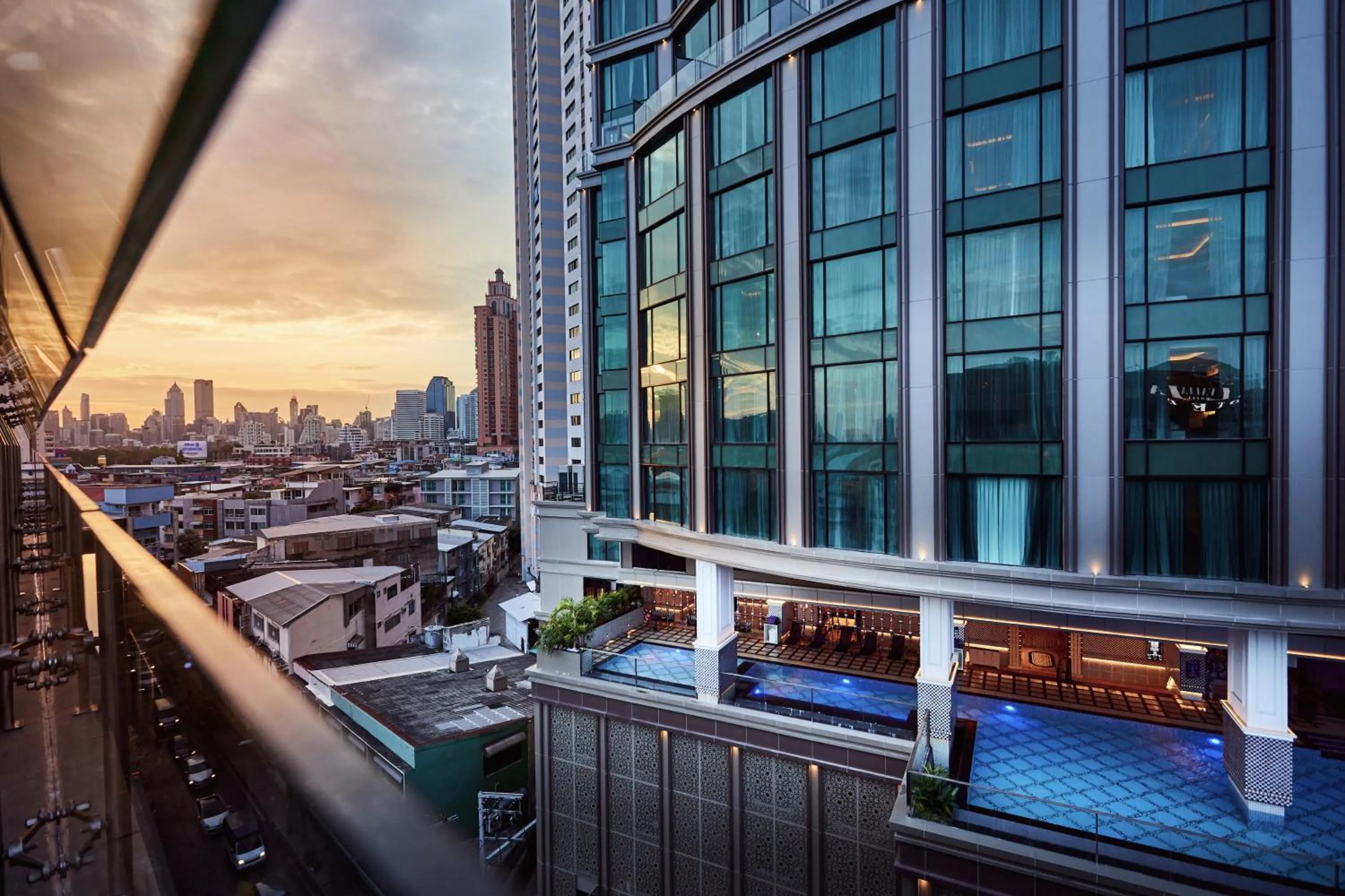 Property building in Valia Hotel Bangkok
