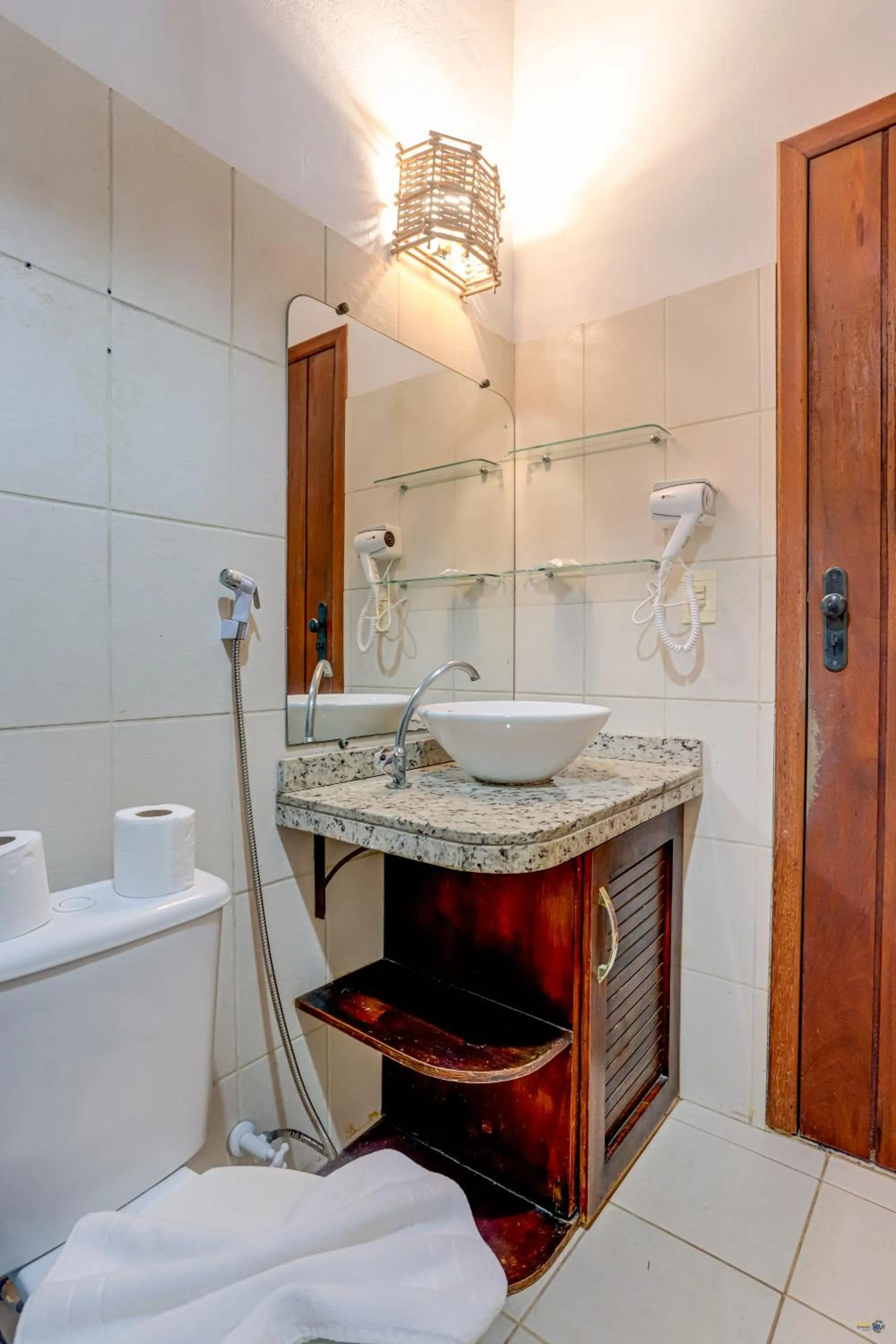 Toilet in Pousada Villa N'kara