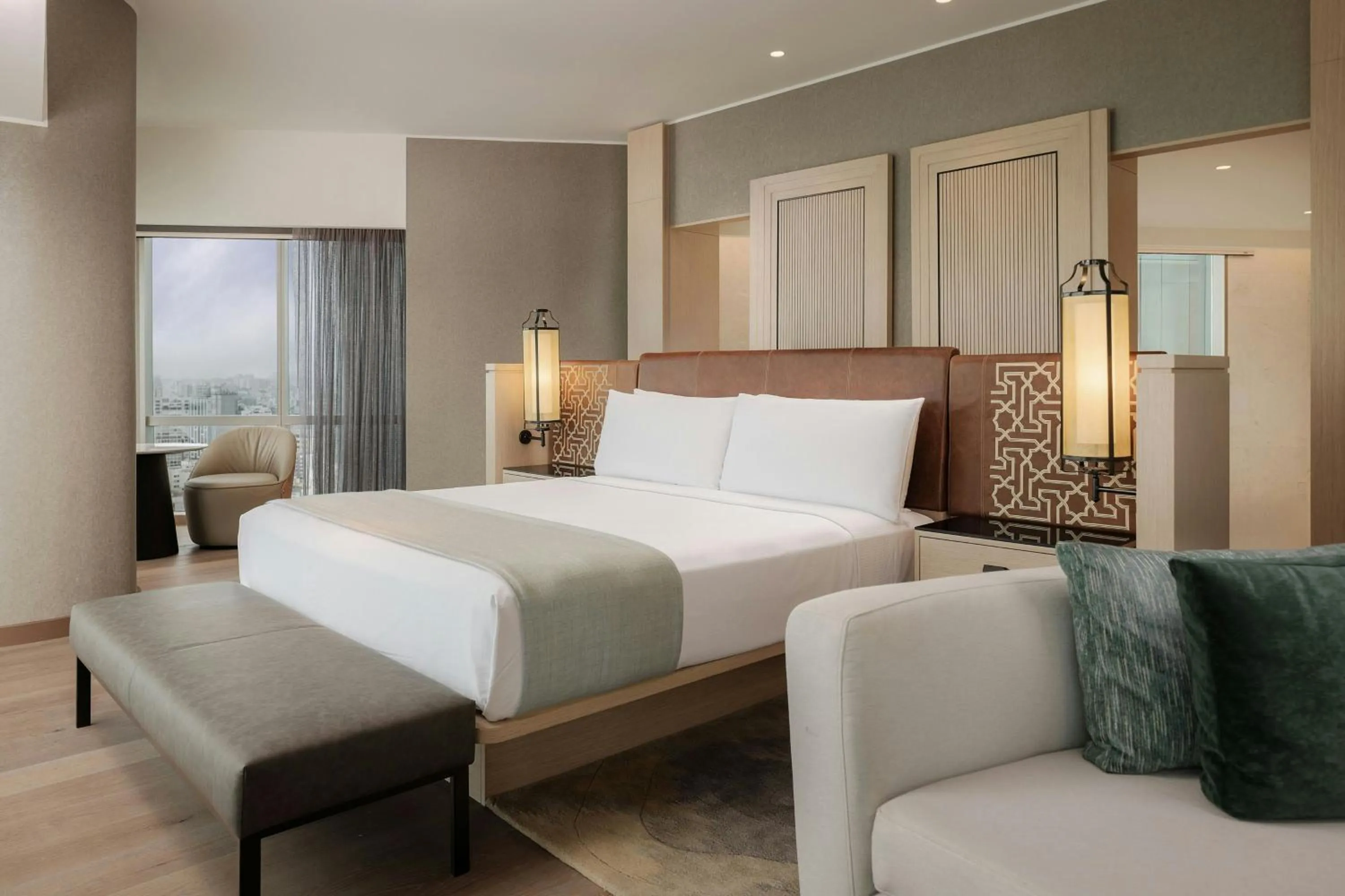 Lounge or bar, Bed in JW Marriott Hotel Lima