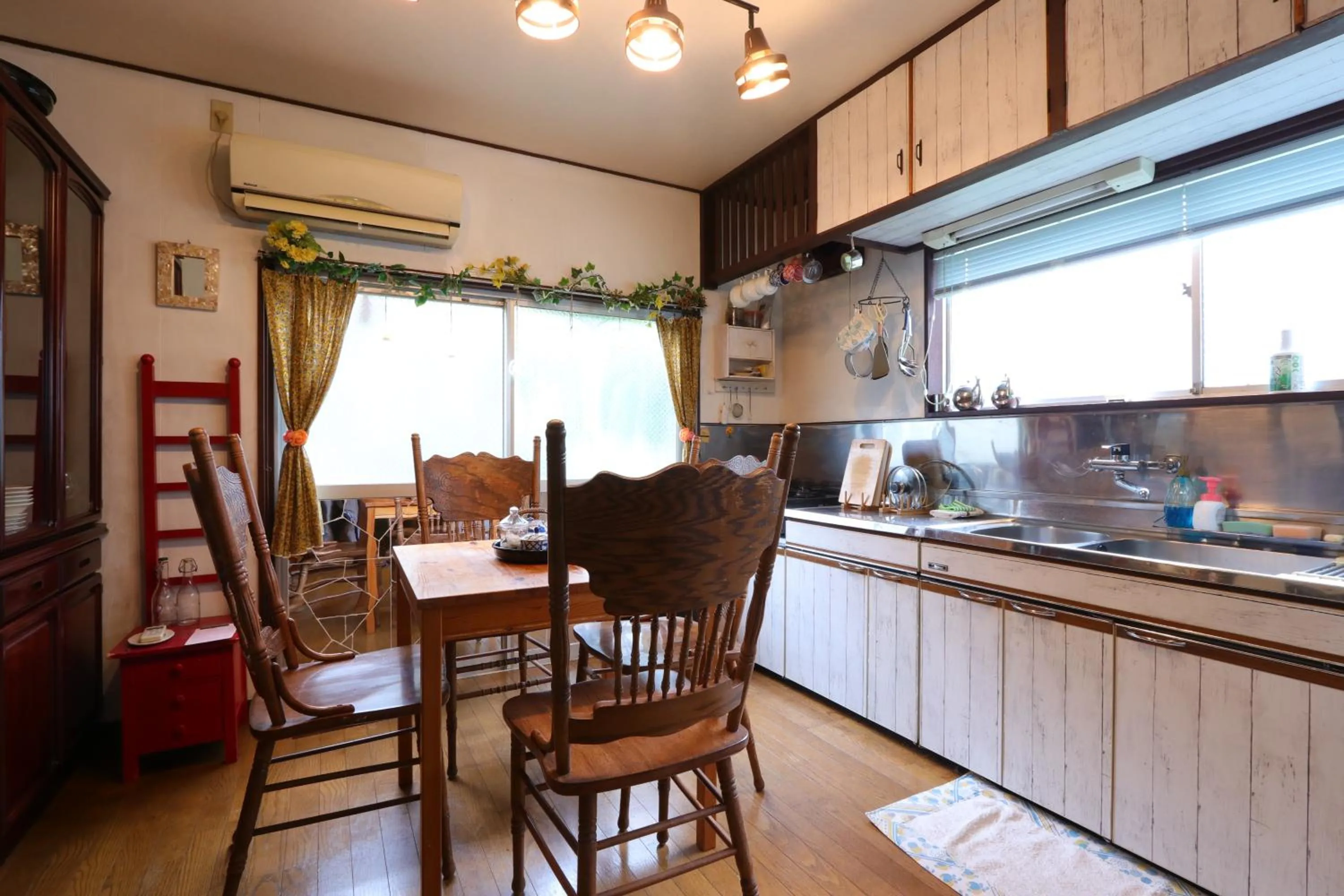Kitchen or kitchenette in Shanti House Sakaiminato