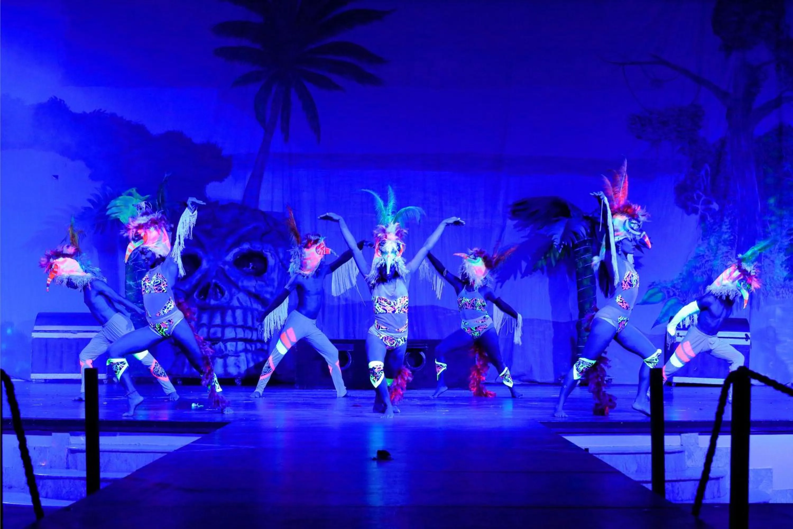 People in Grand Palladium Imbassaí Resort & Spa - All Inclusive