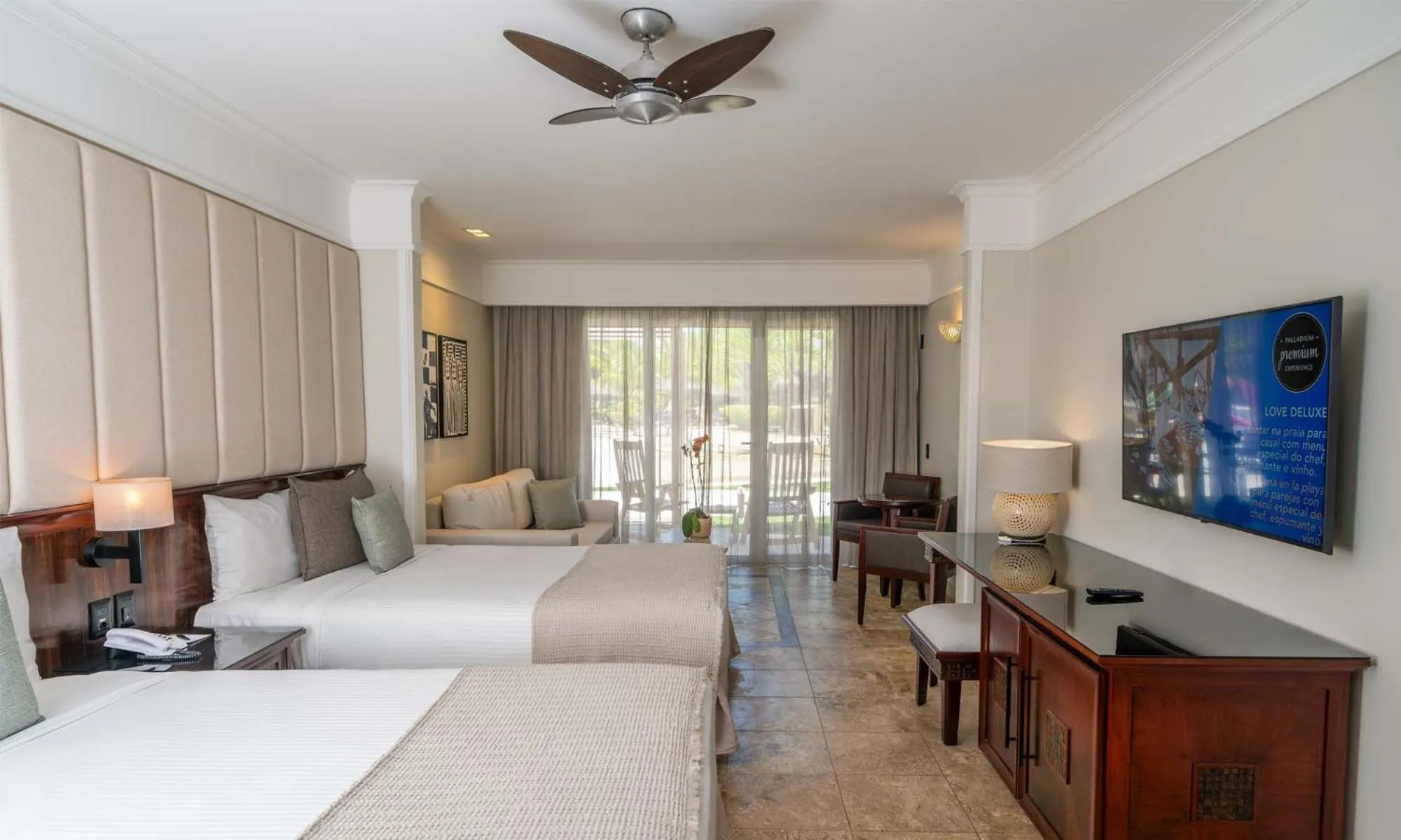 Bedroom, Bed in Grand Palladium Imbassaí Resort & Spa - All Inclusive