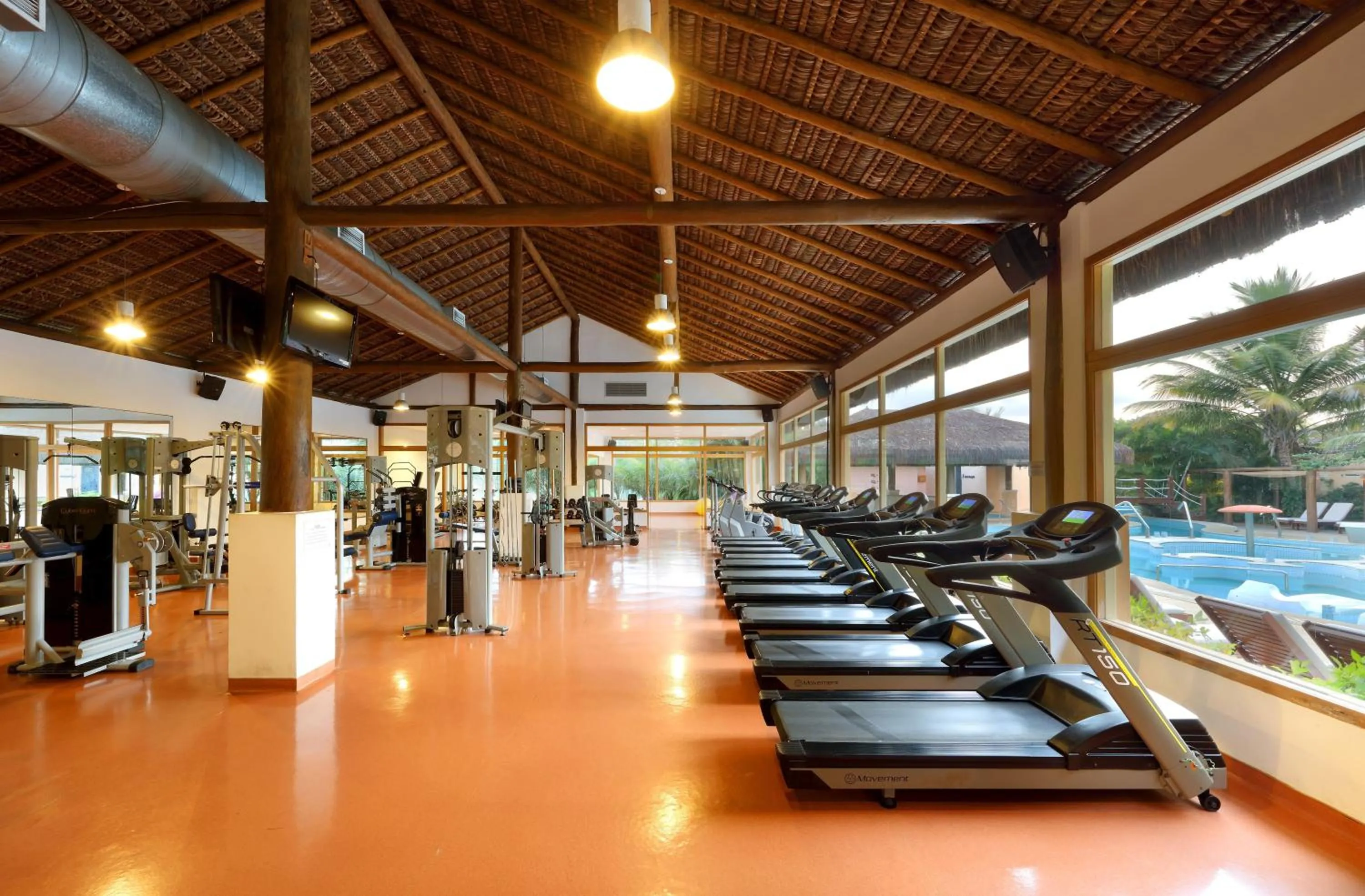 People in Grand Palladium Imbassaí Resort & Spa - All Inclusive