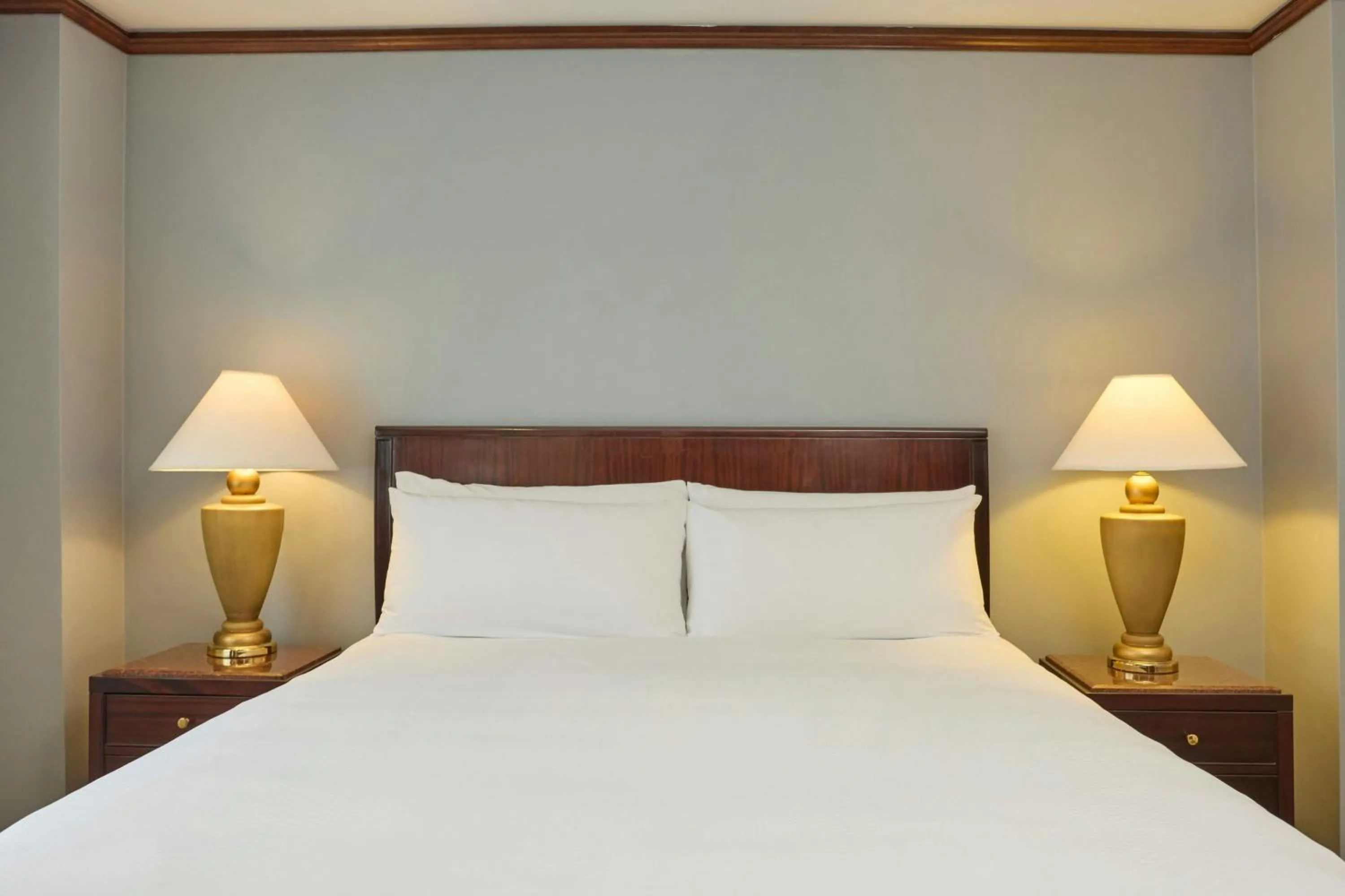 Bedroom, Bed in JW Marriott Caracas