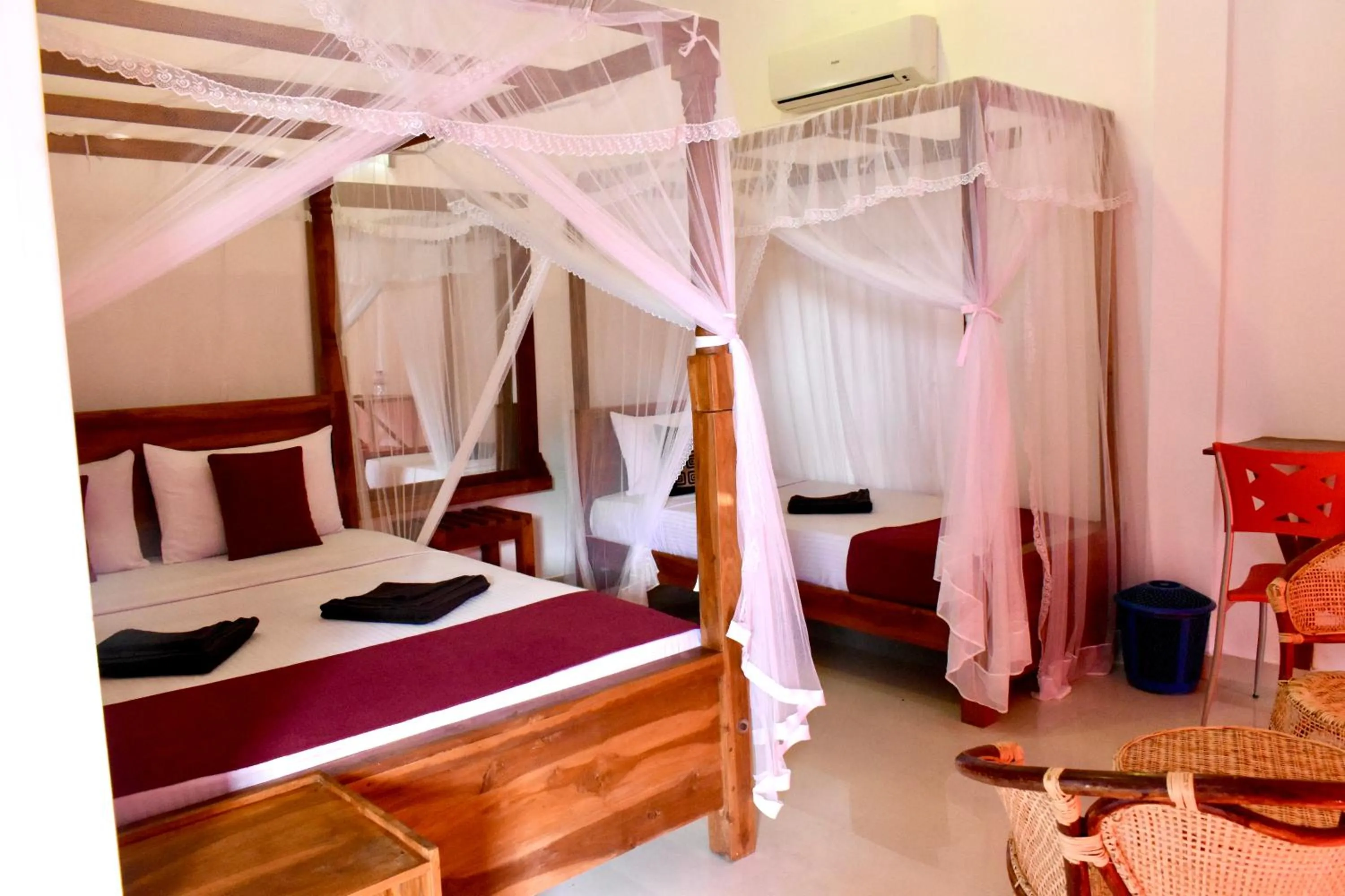 Bed in Green Hut Nature Resort