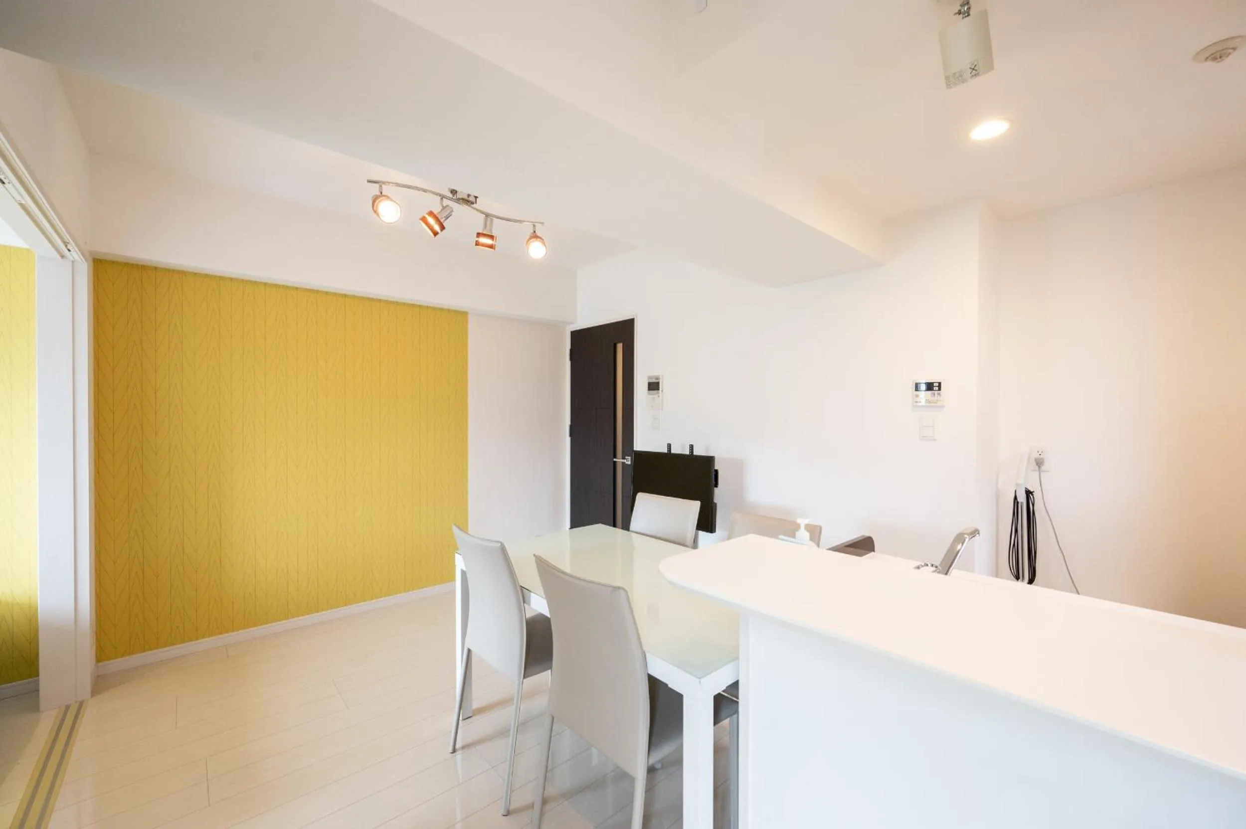 Living room in Residence Hotel Hakata 8