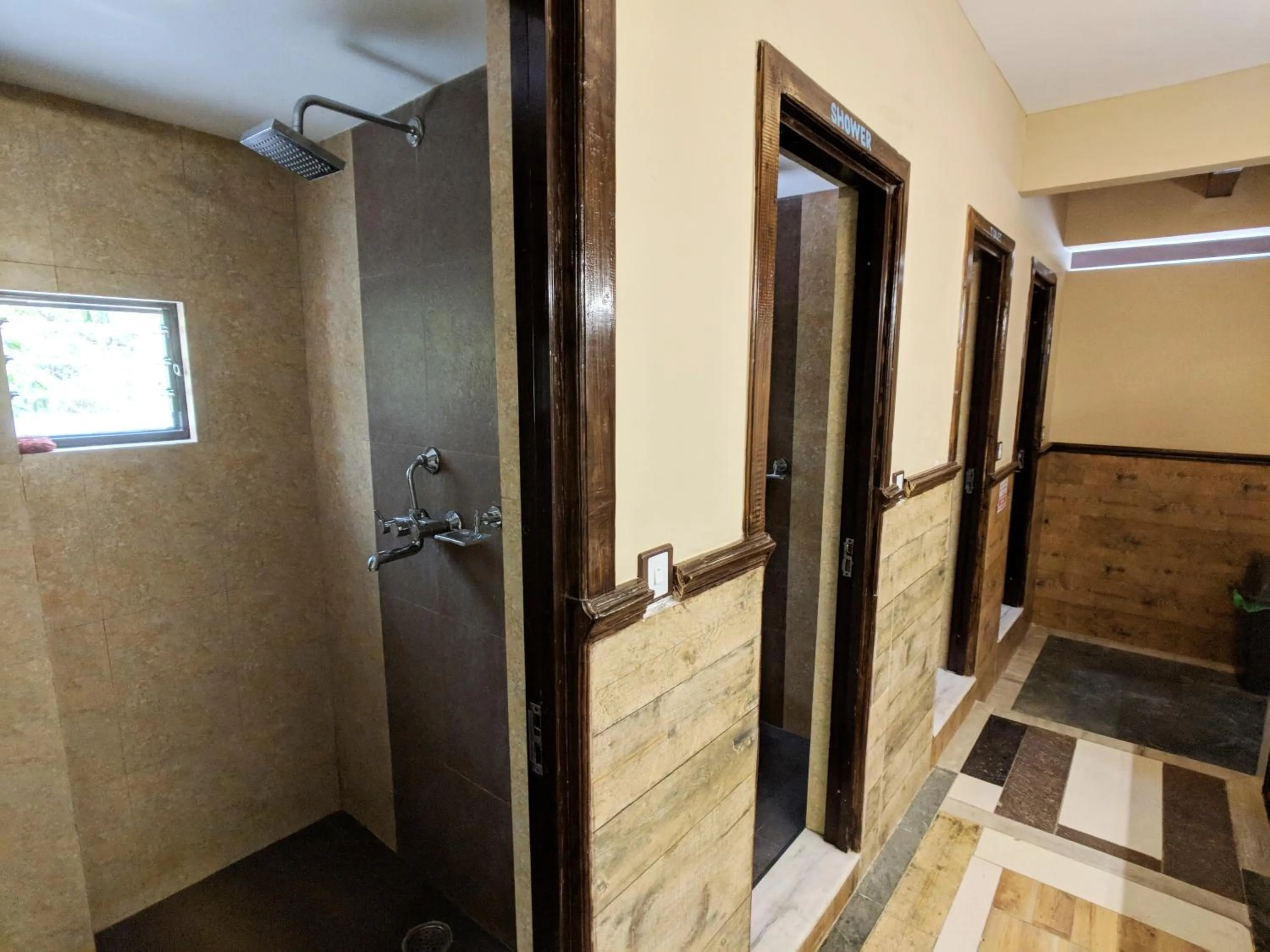 Bathroom in Hotel Forest Lake Backpackers' Hostel