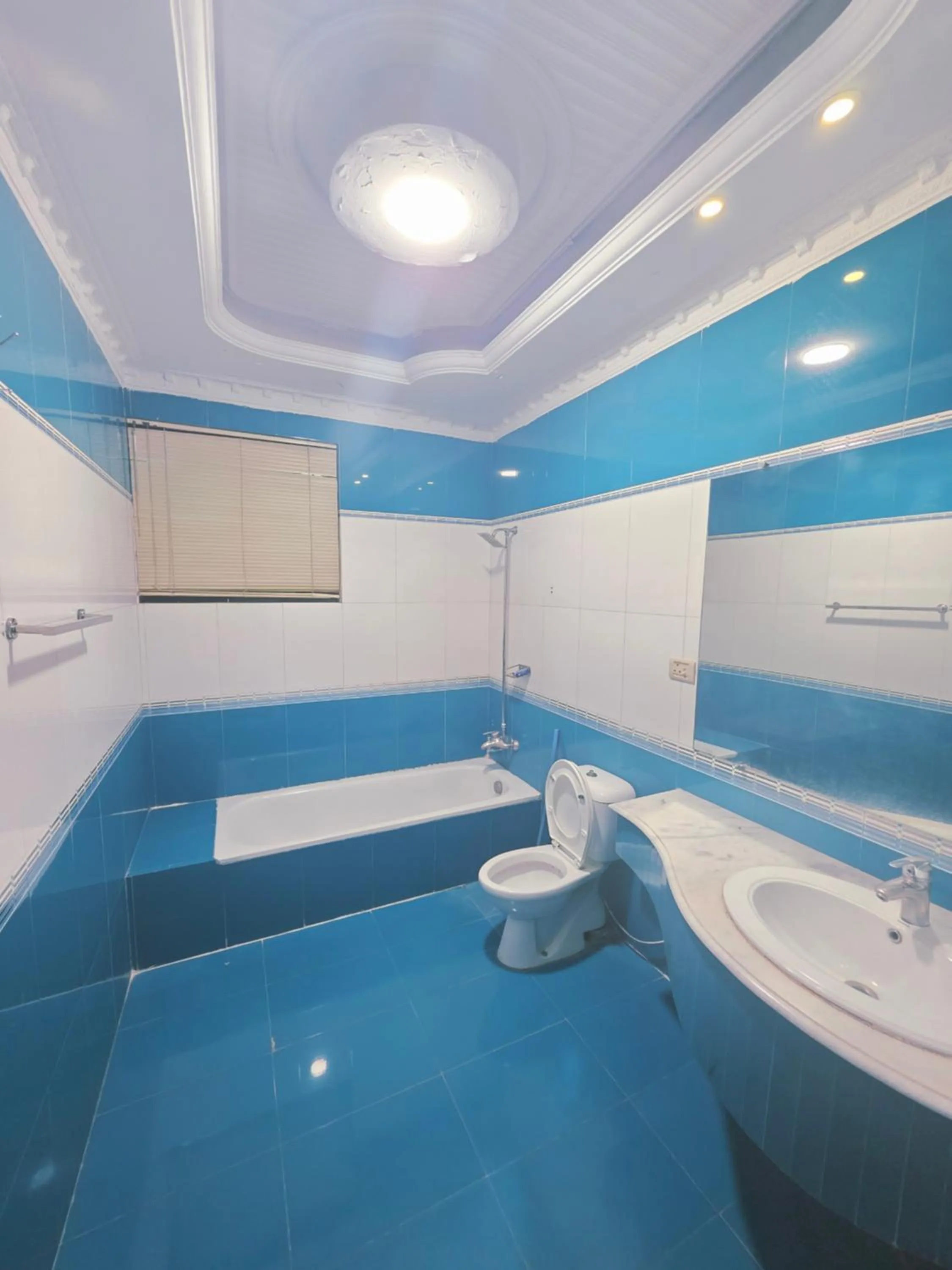 Shower in Executive Galaxy Guest House Islamabad