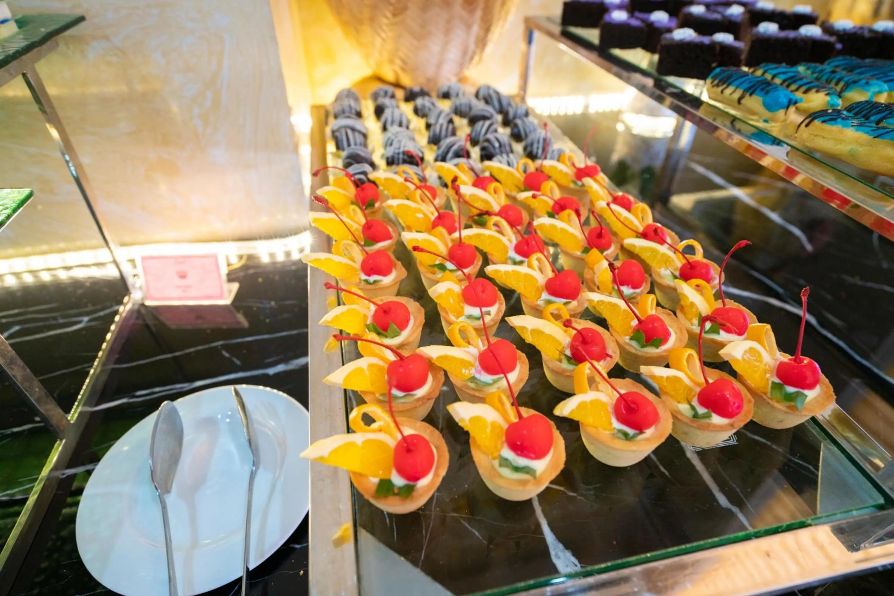 Restaurant/places to eat in Fivitel Da Nang