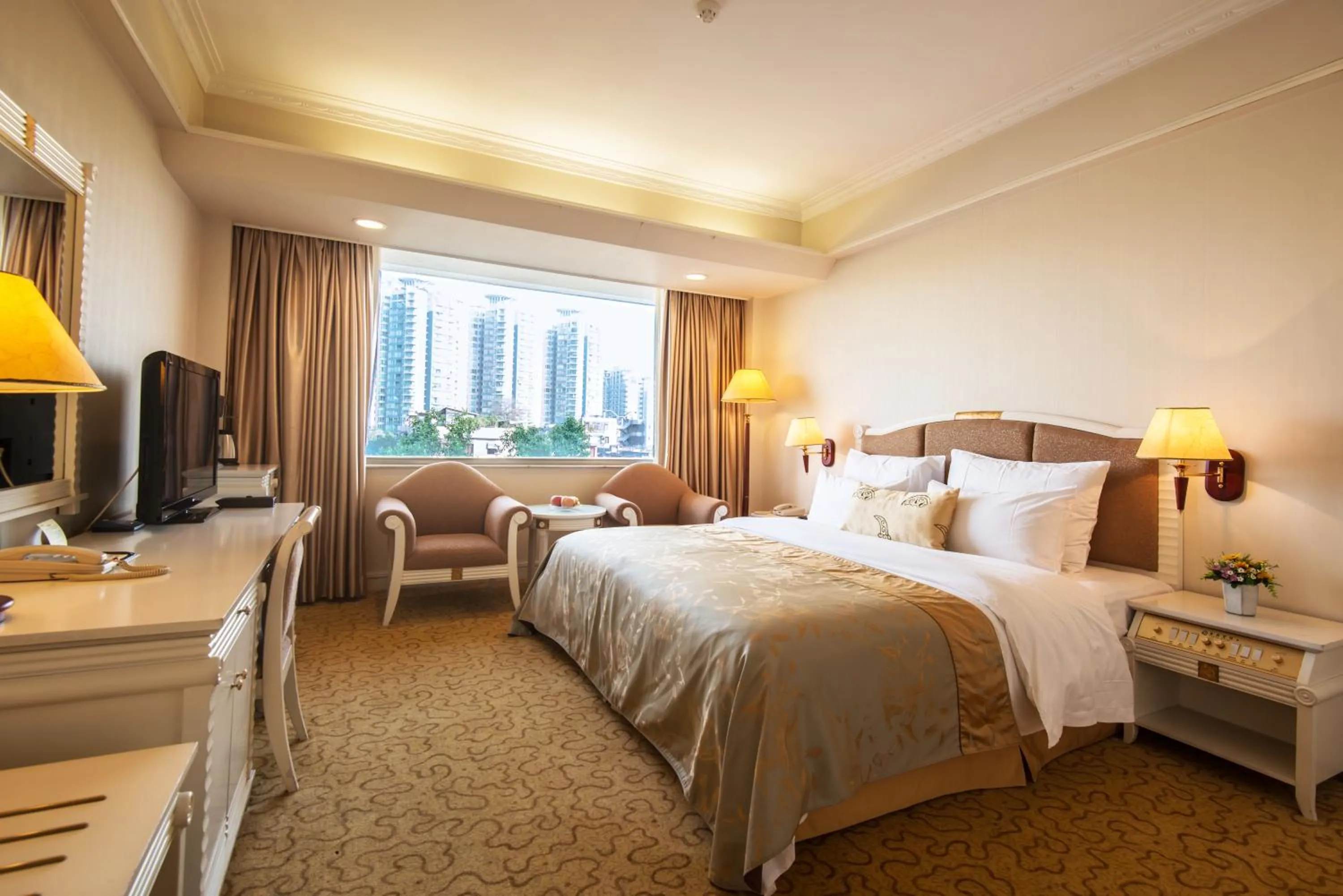 City view, Bed in Panyu Hotel