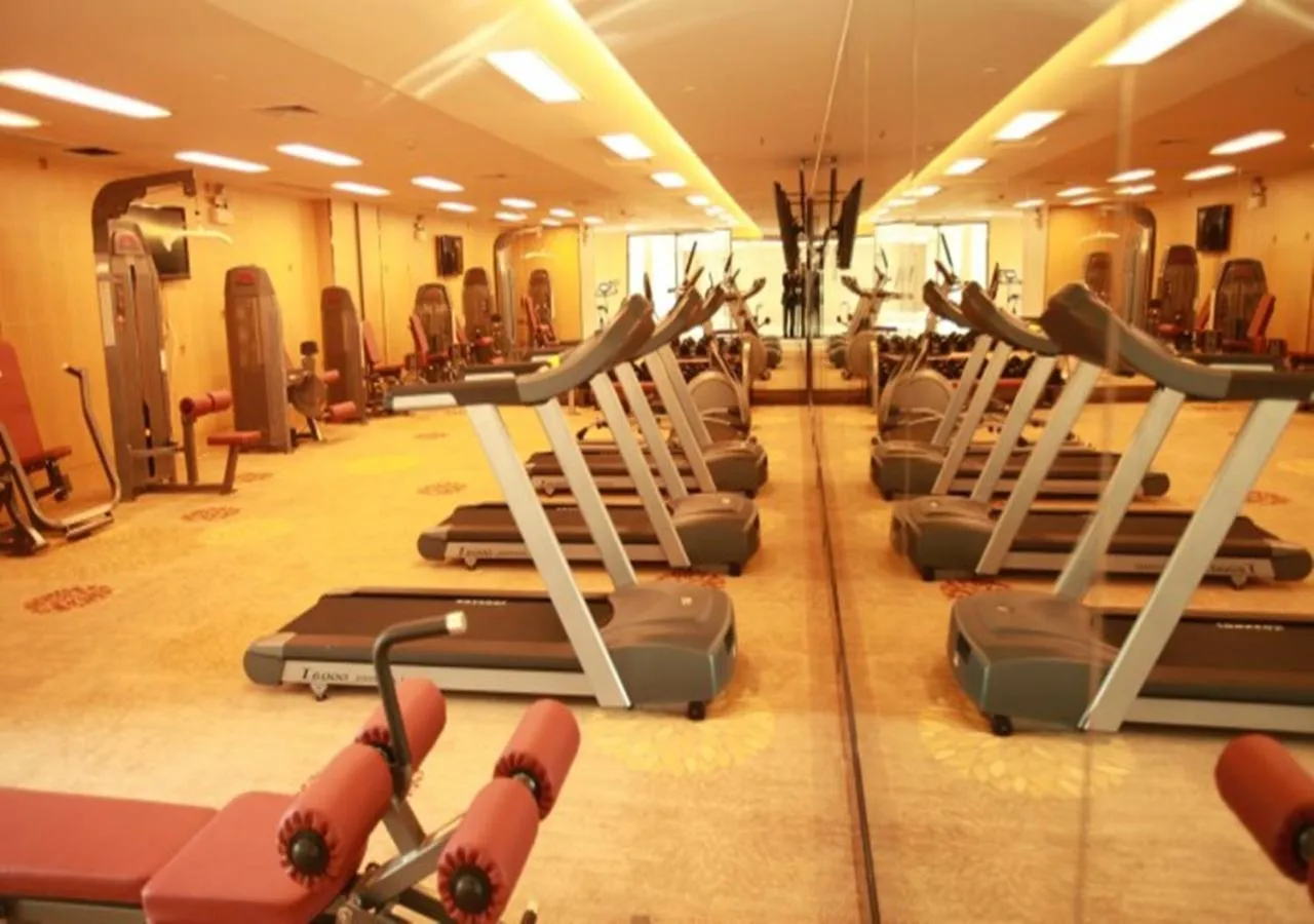 Fitness centre/facilities in Panyu Hotel