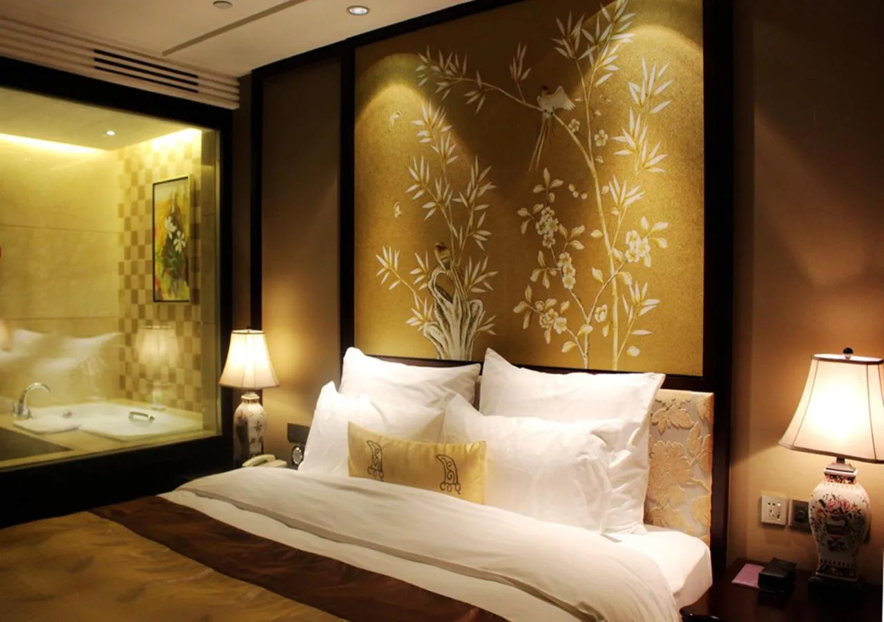 Bedroom, Bed in Panyu Hotel