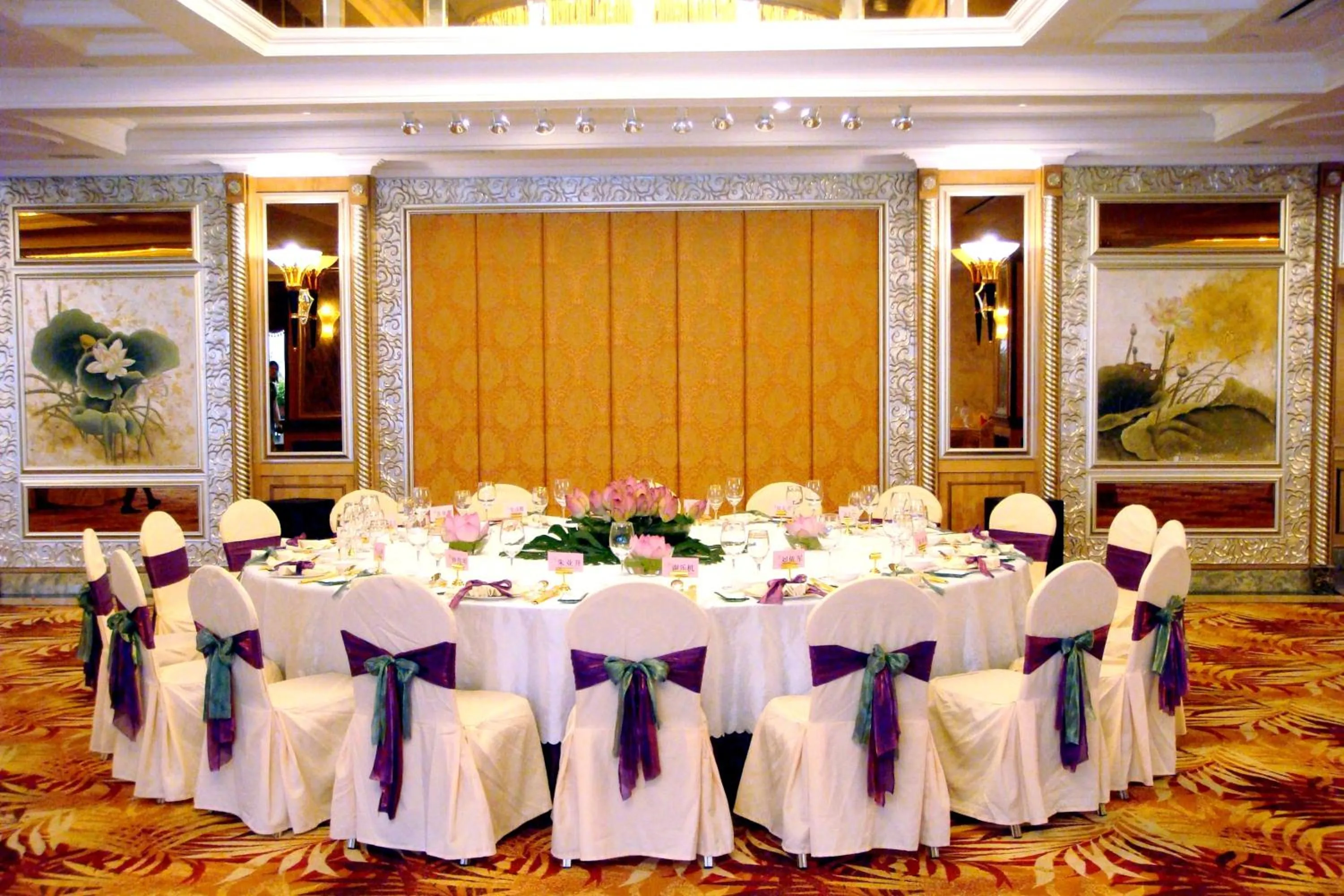 Restaurant/places to eat in Panyu Hotel