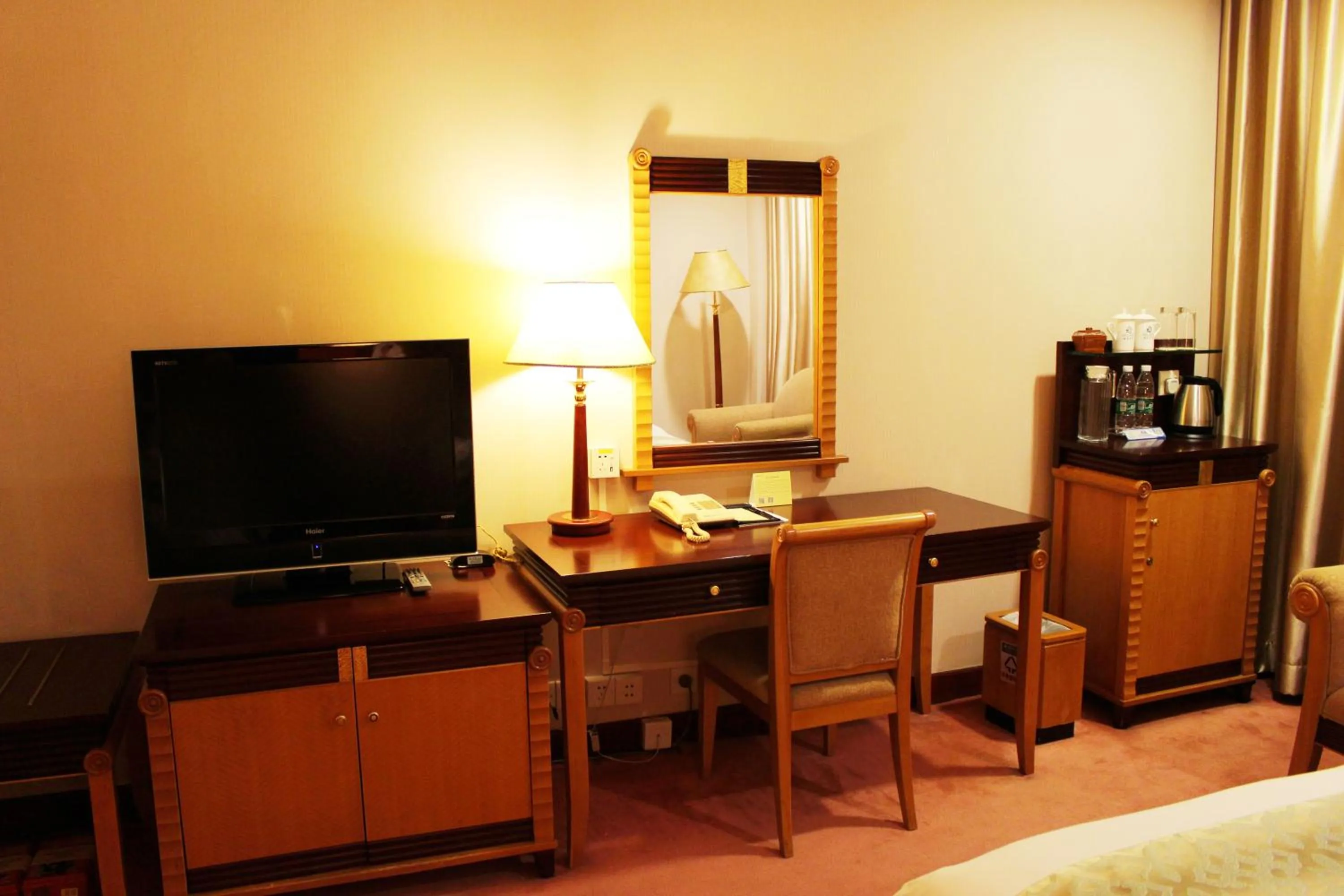 TV and multimedia, Bed in Panyu Hotel